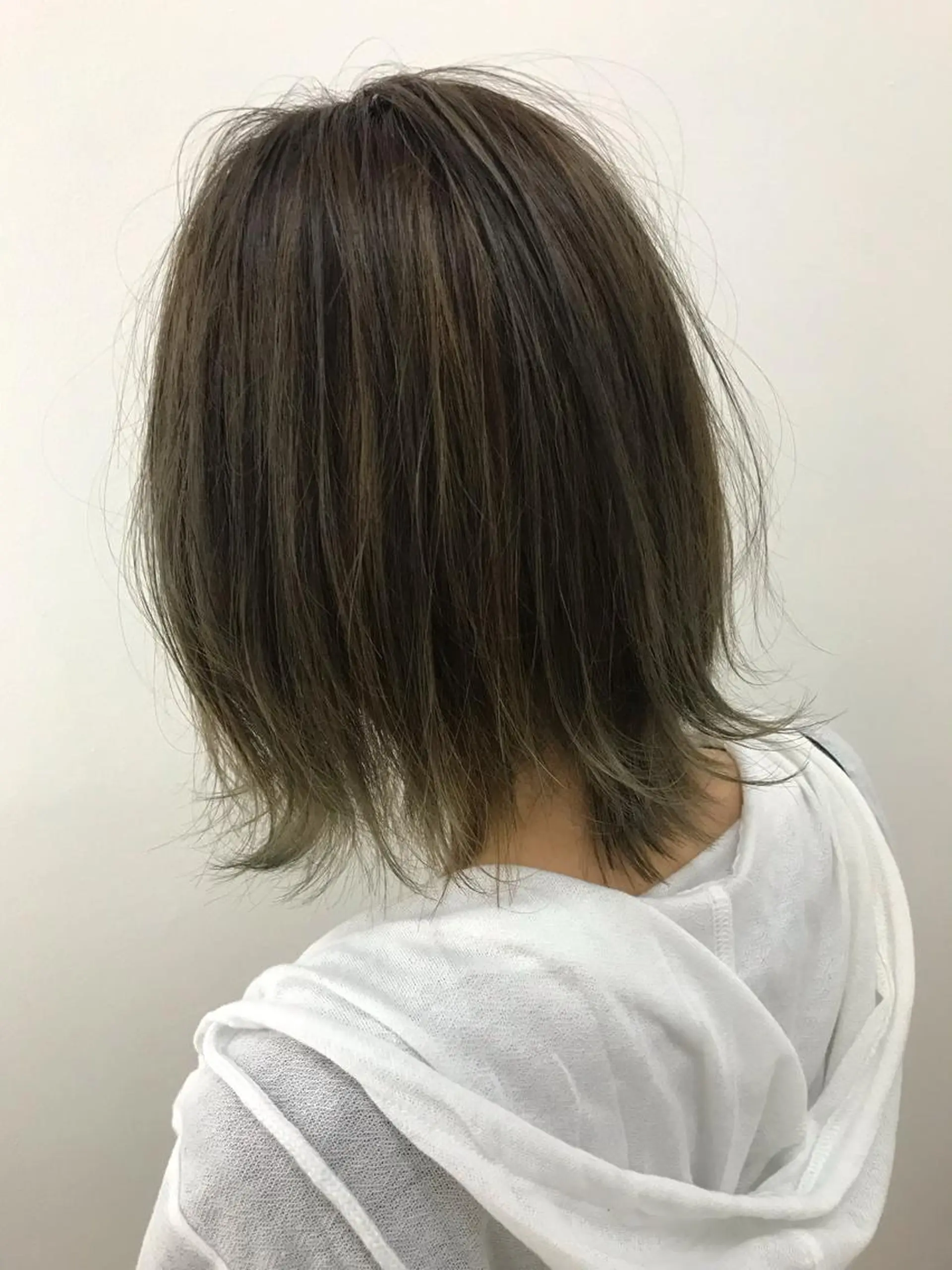 ミディアム カラー Rayt hair レイトヘアーのヘアスタイル