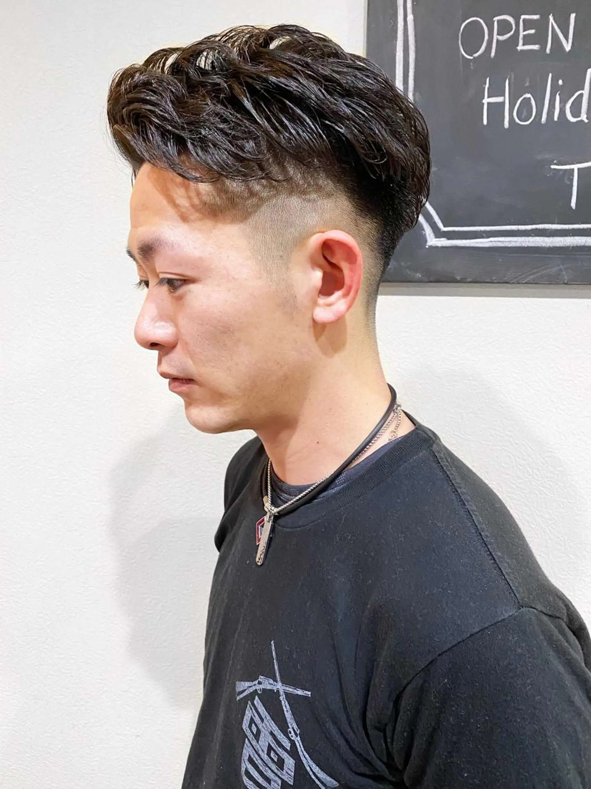 ショート パーマ メンズ フェードカット メンズパーマ カット パーマ 三瓶 智広のヘアスタイル