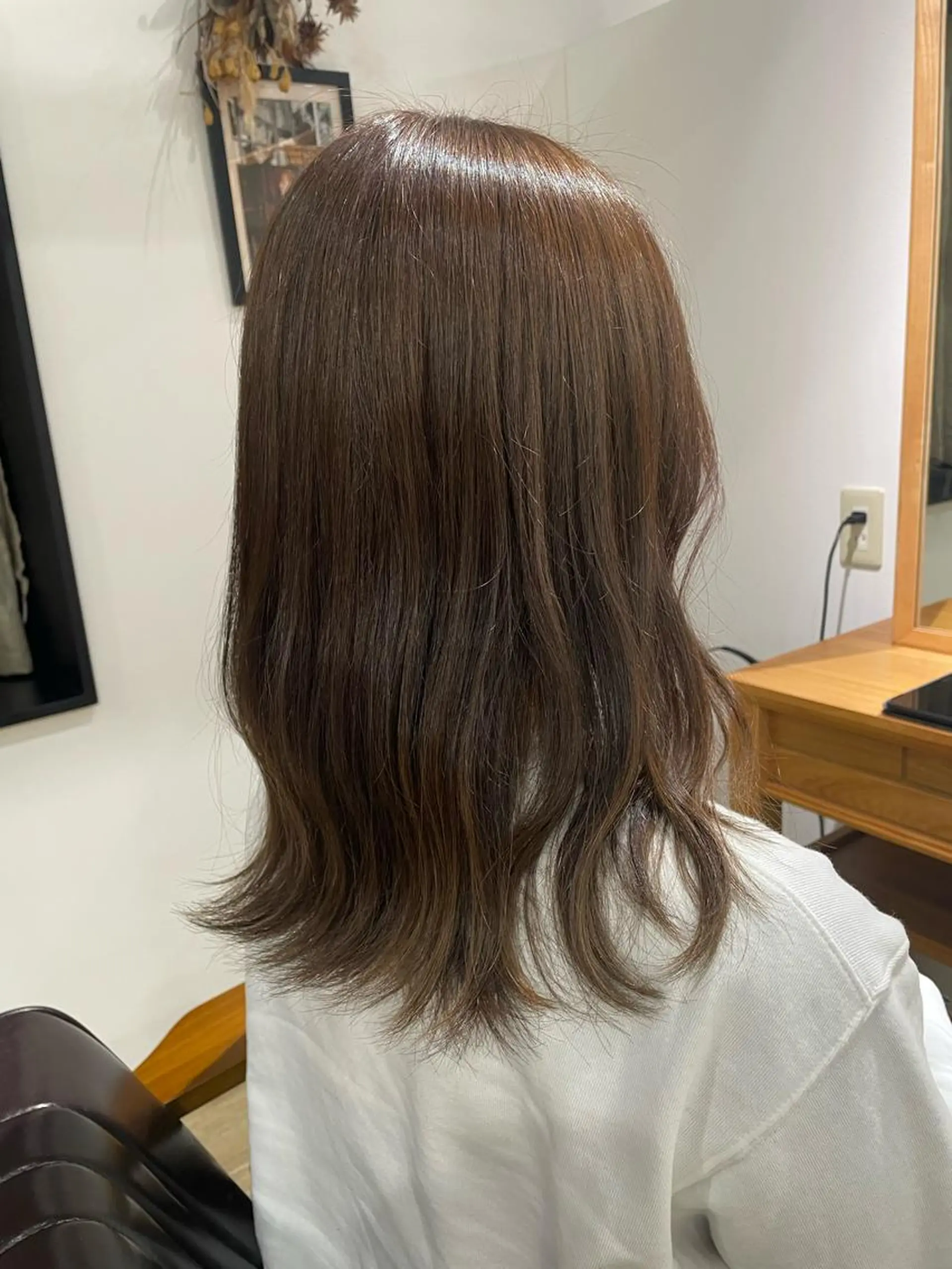 ミディアム アッシュ 木村 真知子のヘアスタイル