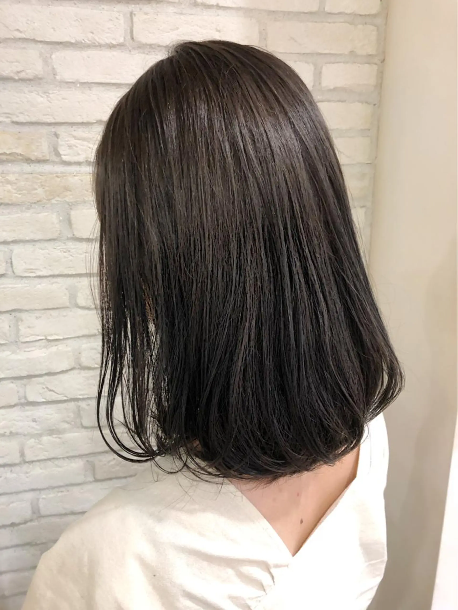 セミロング カラー 透明感カラー HAUS 片山みほのヘアスタイル