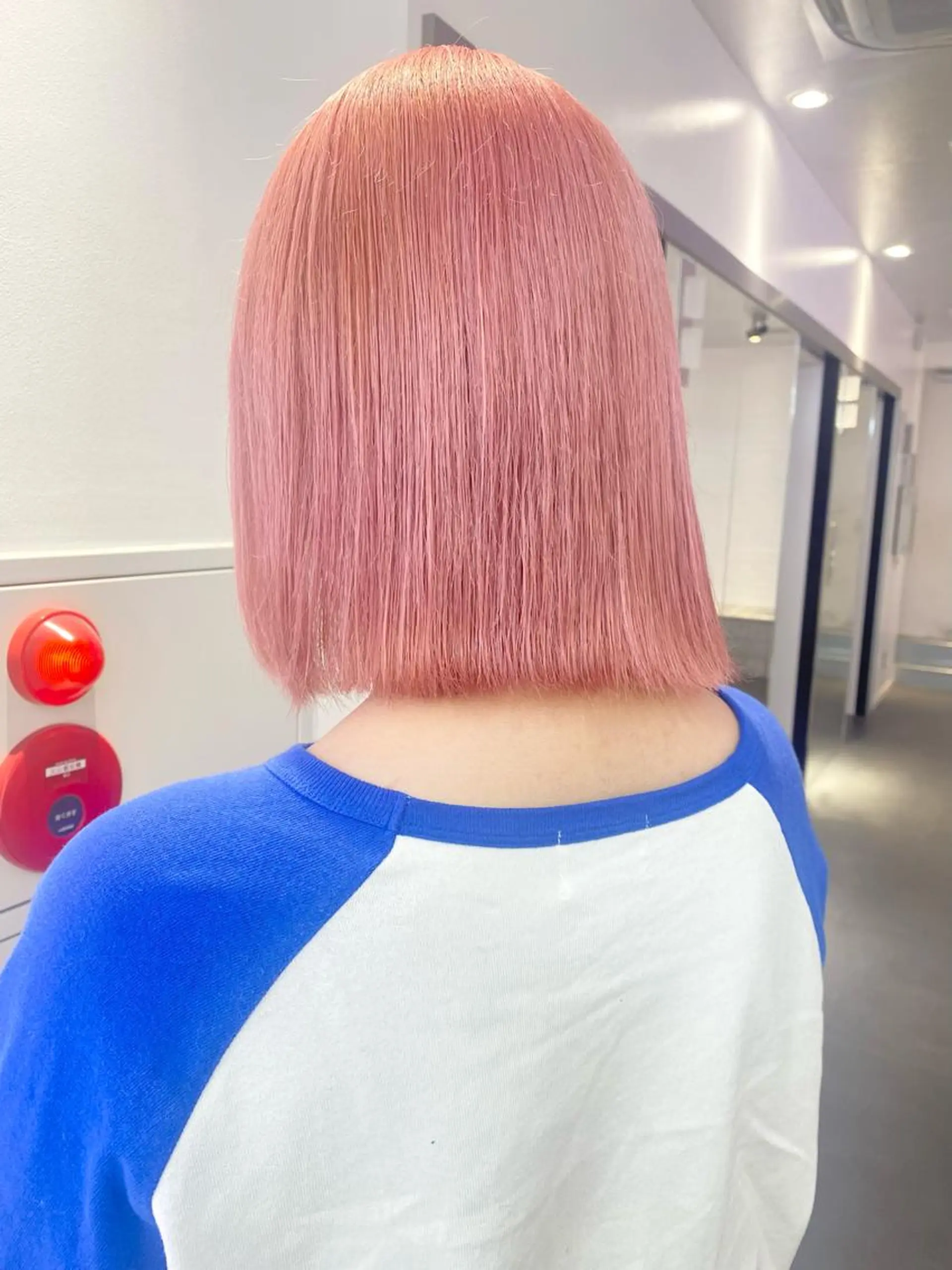 セミロング カラー ベージュカラー ピンクカラー ピンクベージュ ホワイトピンク 🎨ハイトーン/ 切りっぱなし みつきのヘアスタイル