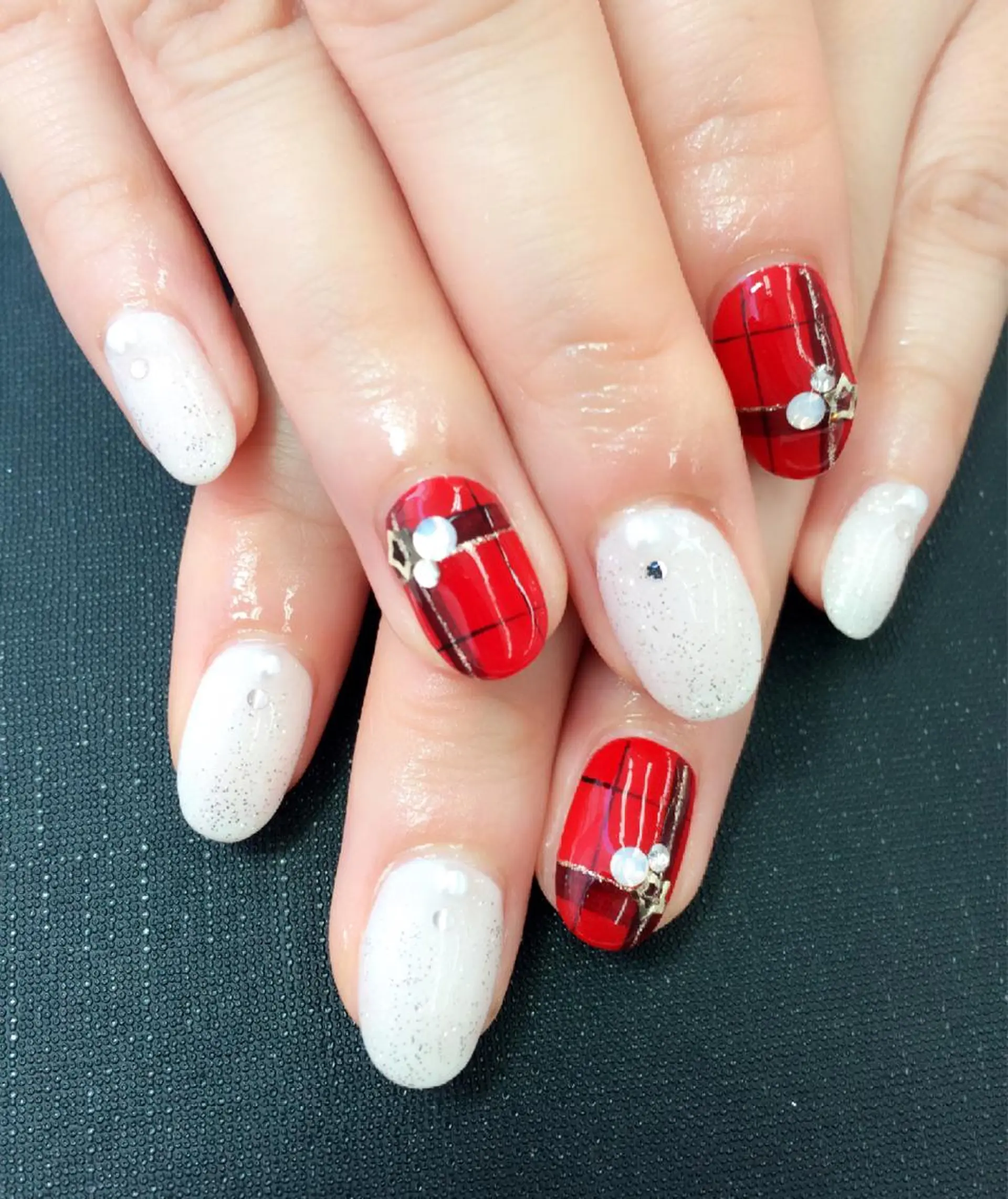 ネイル Emu Nailのネイルデザイン