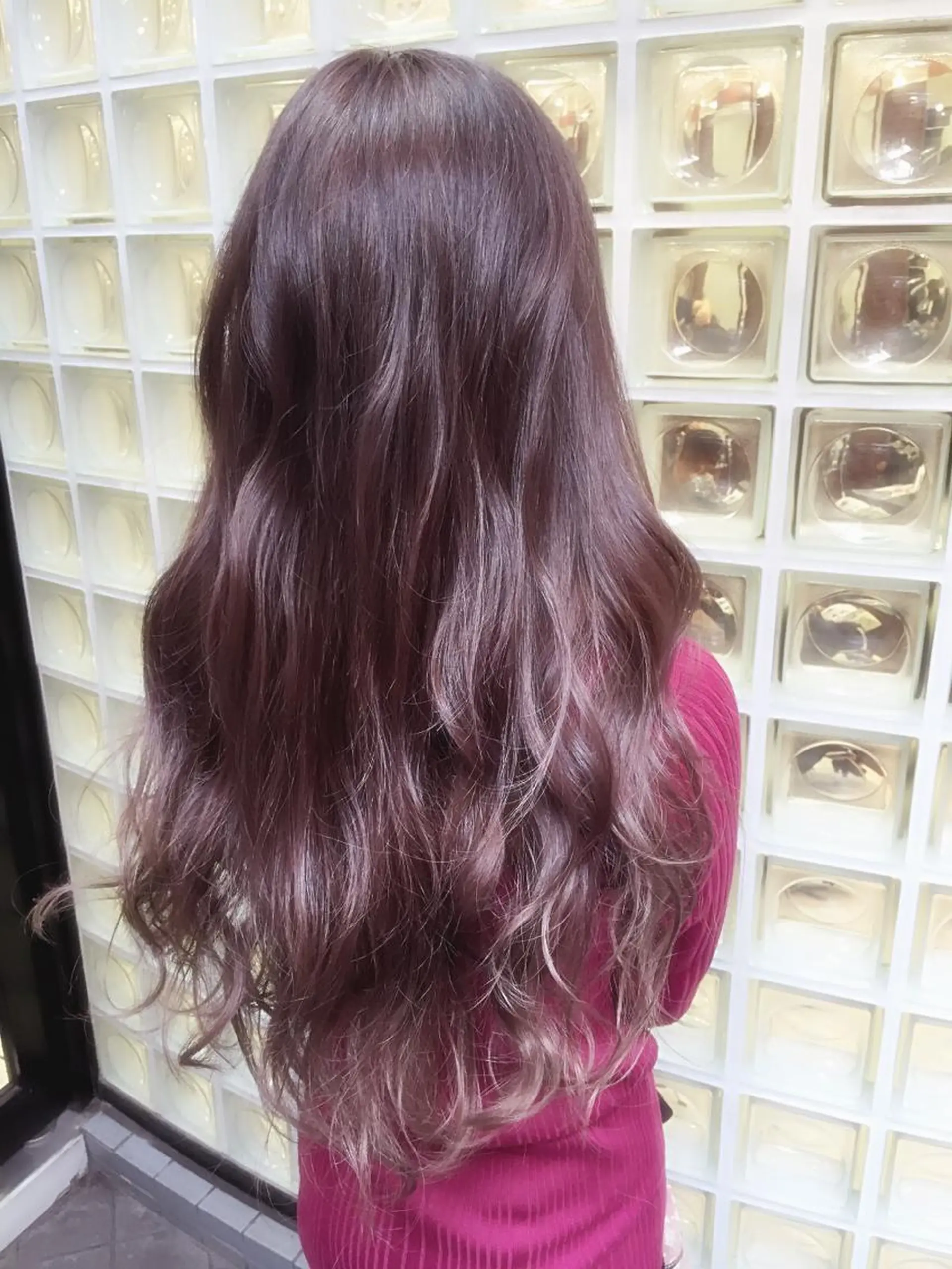 セミロング ロング カラー パーマ アッシュ グラデーションカラー ピンクカラー 神山 昌子のヘアスタイル