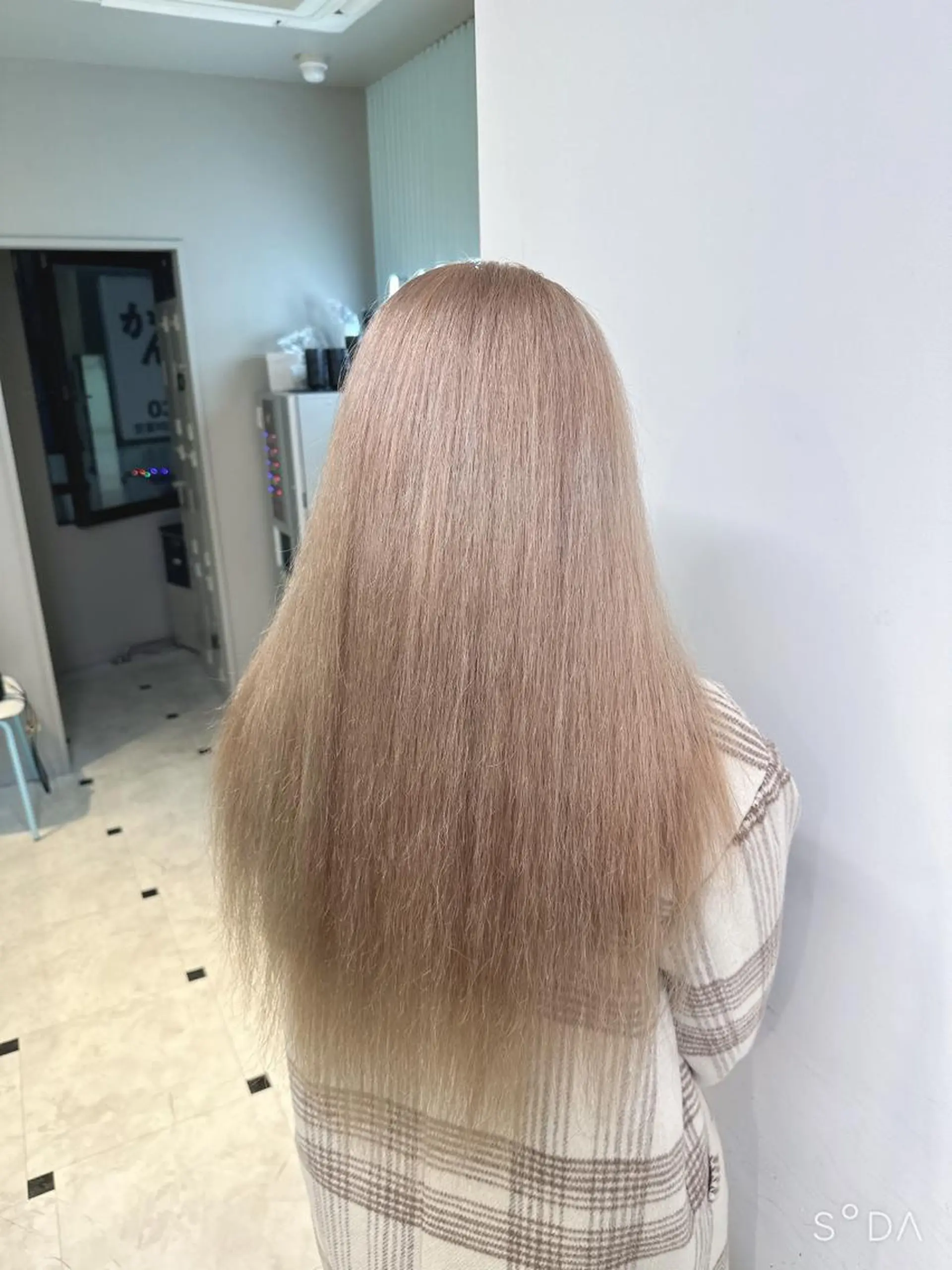 ロング カラー 🪄池袋ハイトーン 🪄ブリーチカラーのヘアスタイル