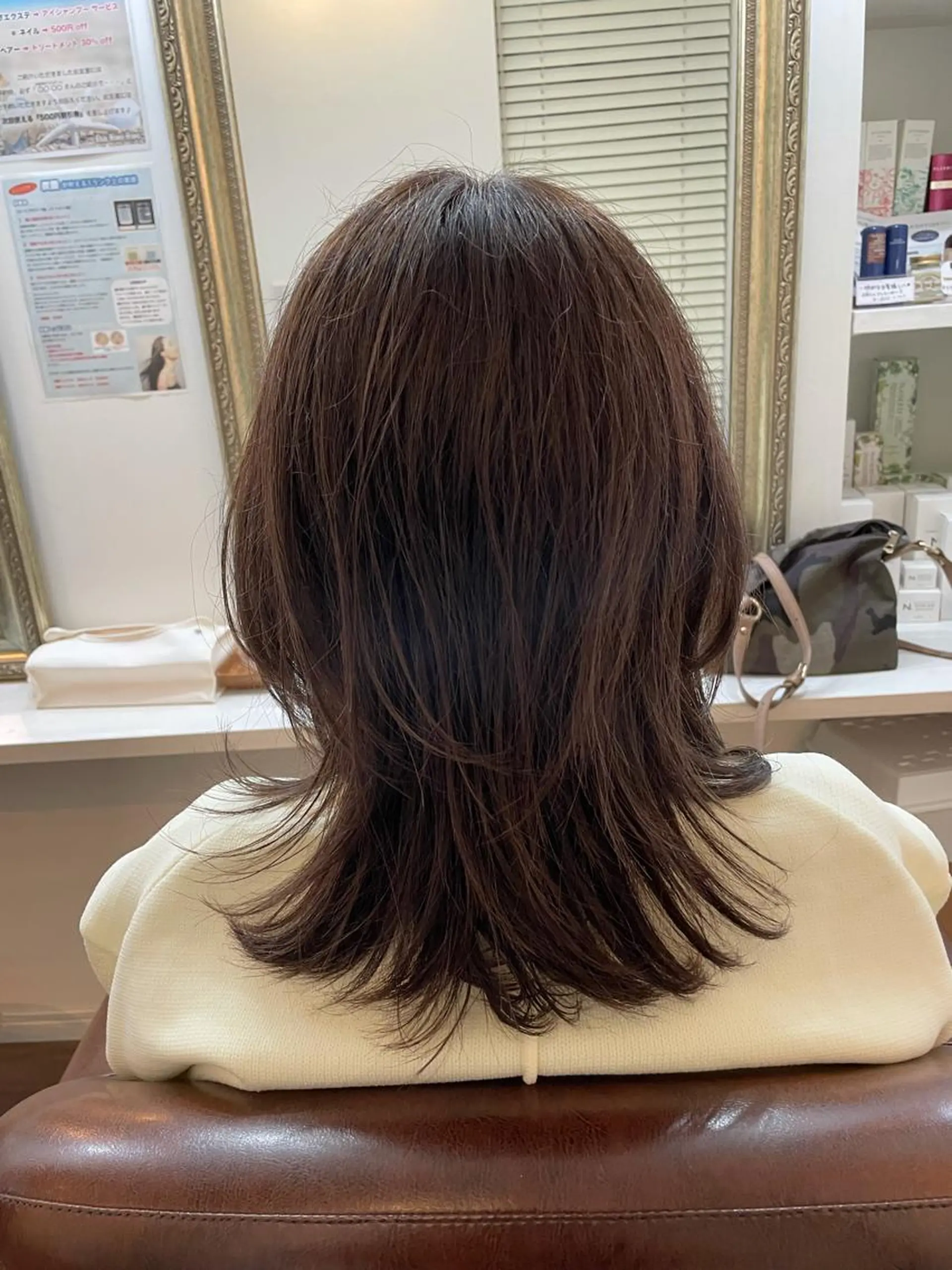 ミディアム カラー ハイライトカラー ハイライト レイヤーカット 似合わせカット 🌈elua yukaのヘアスタイル