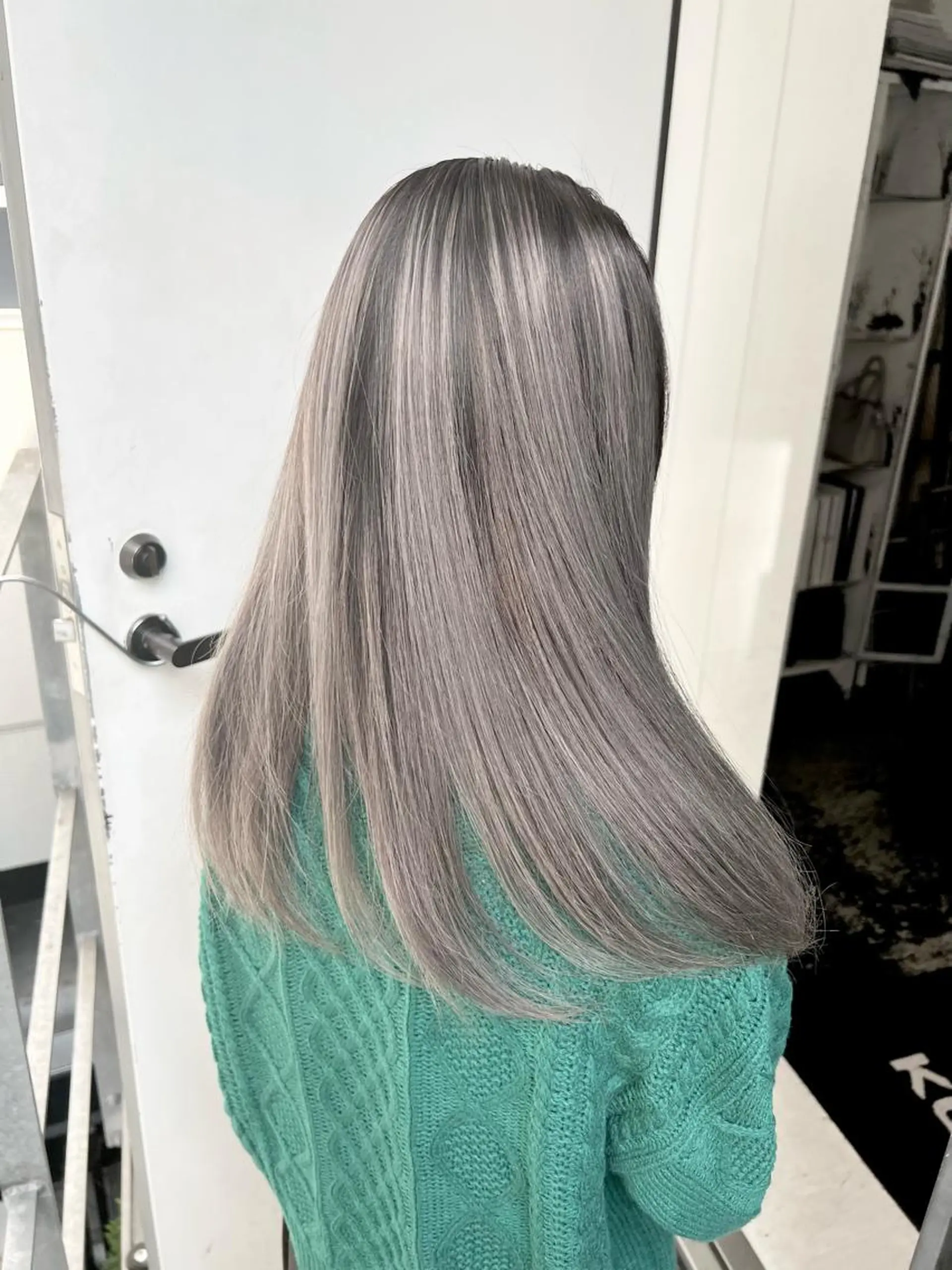 ミディアム カラー パーマ ヘアアレンジ メンズ キッズ ミディアムレイヤー メンズバレイヤージュ メンズブリーチ メンズハイライト メンズインナーカラー ブリーチ　ハイトーン 特化🌈フジタハルキのヘアスタイル