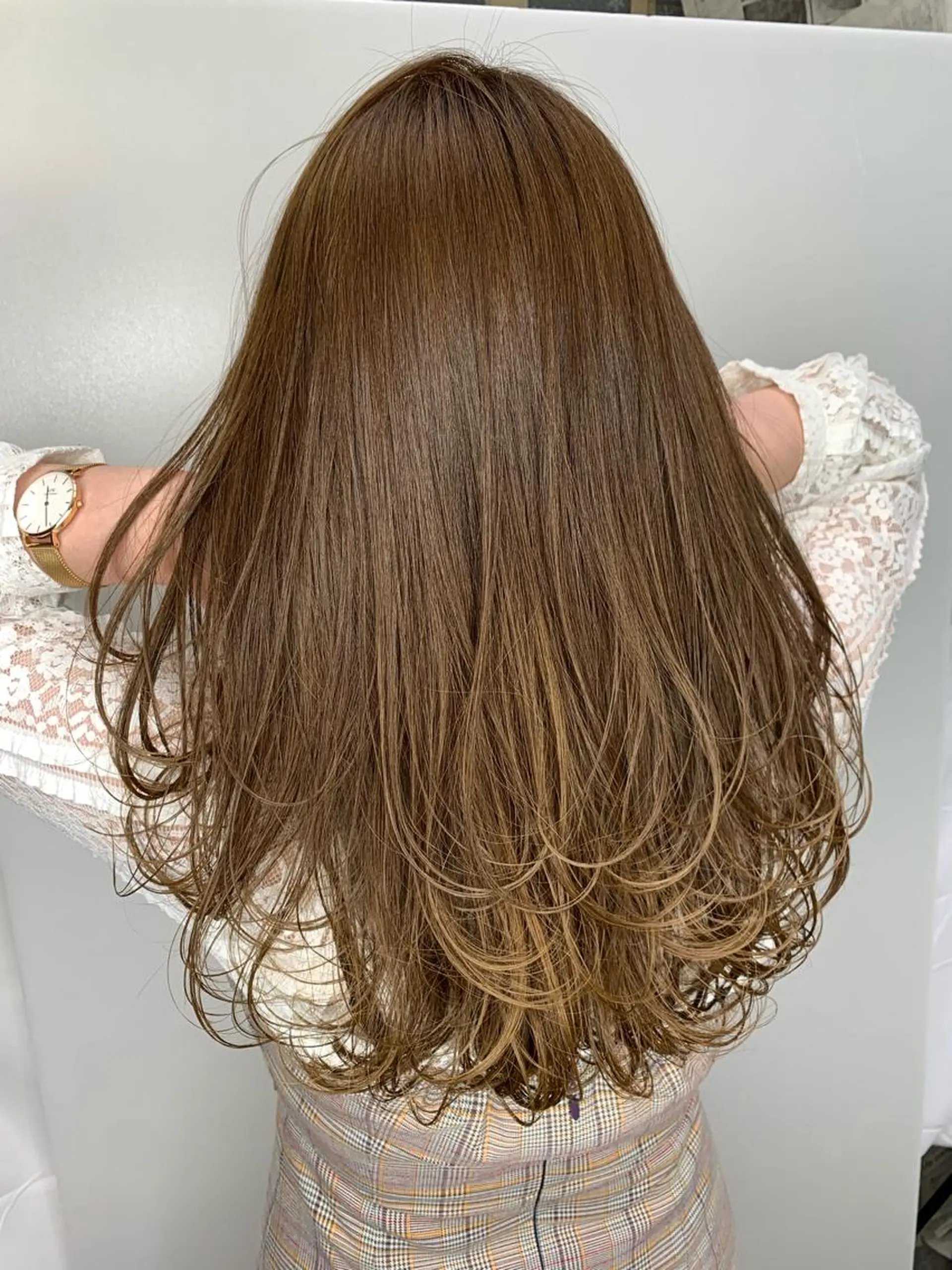 ロング カラー 韓国レイヤーカット 🧸ベージュカラーのヘアスタイル