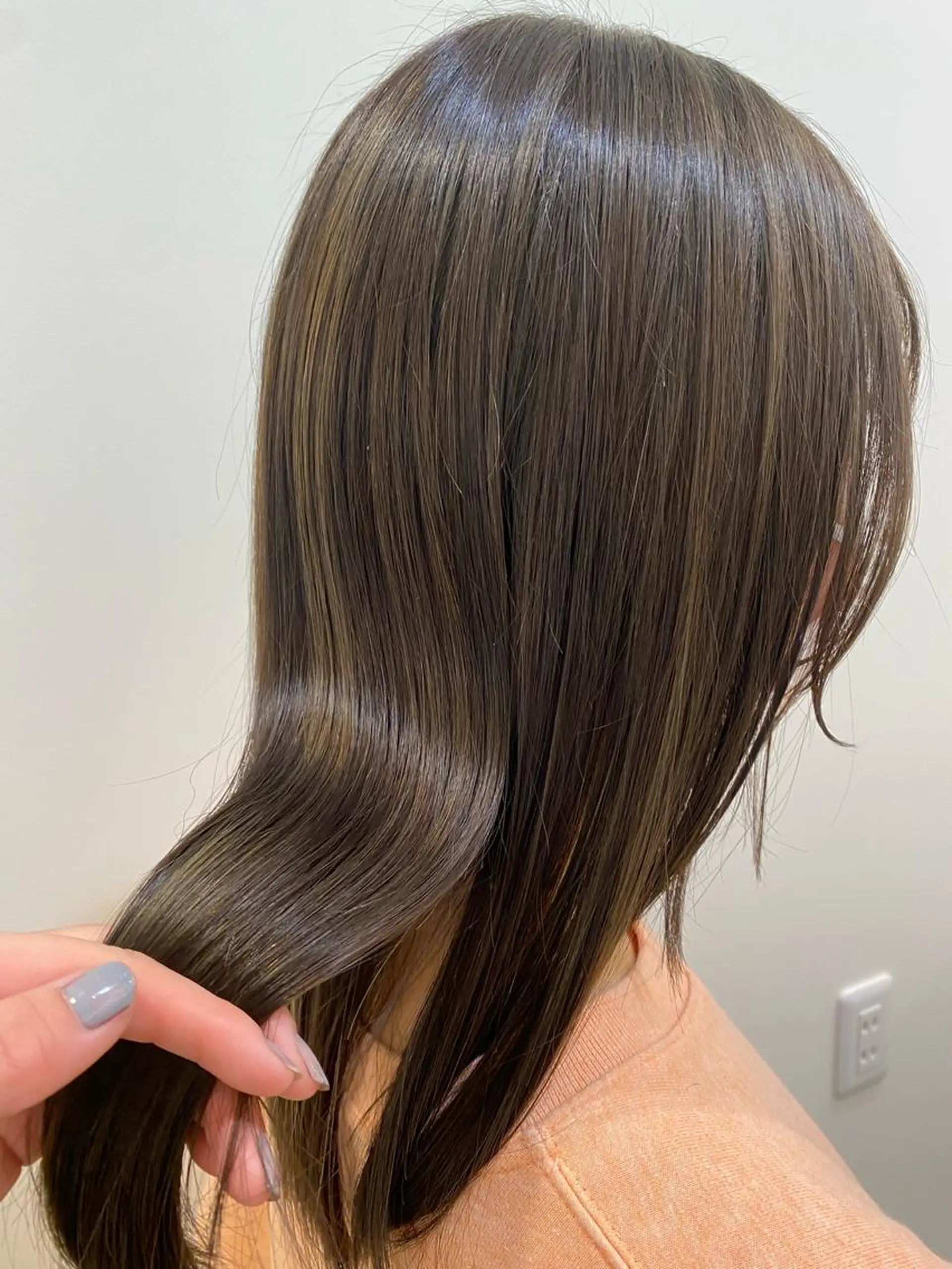 セミロング カラー ハイライトカラー ハイライト マツモト カラー/ショートボブのヘアスタイル