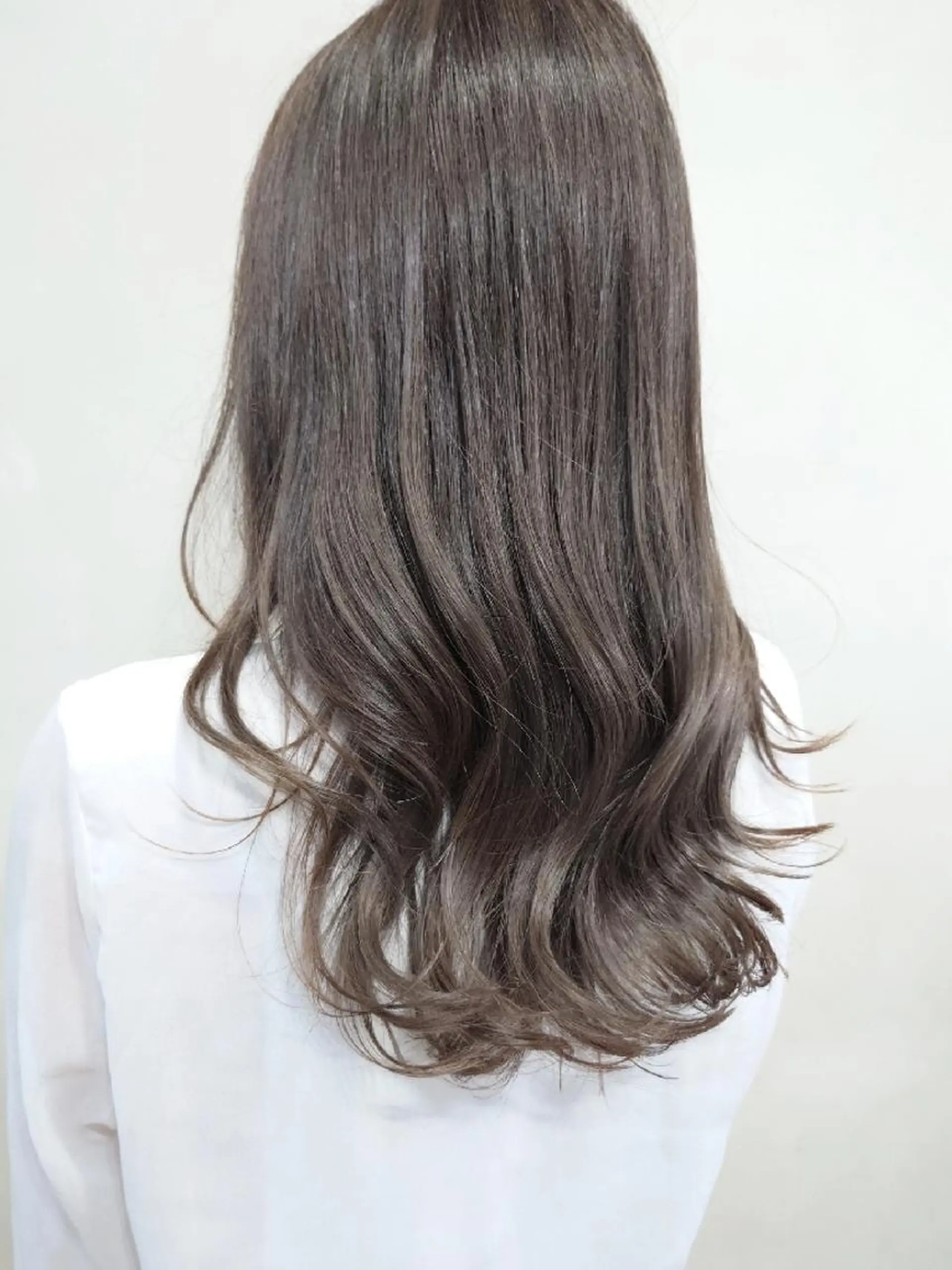 セミロング ヘアカラー トリートメント 艶髪／透け感カラー ／ＲＹＯのヘアスタイル