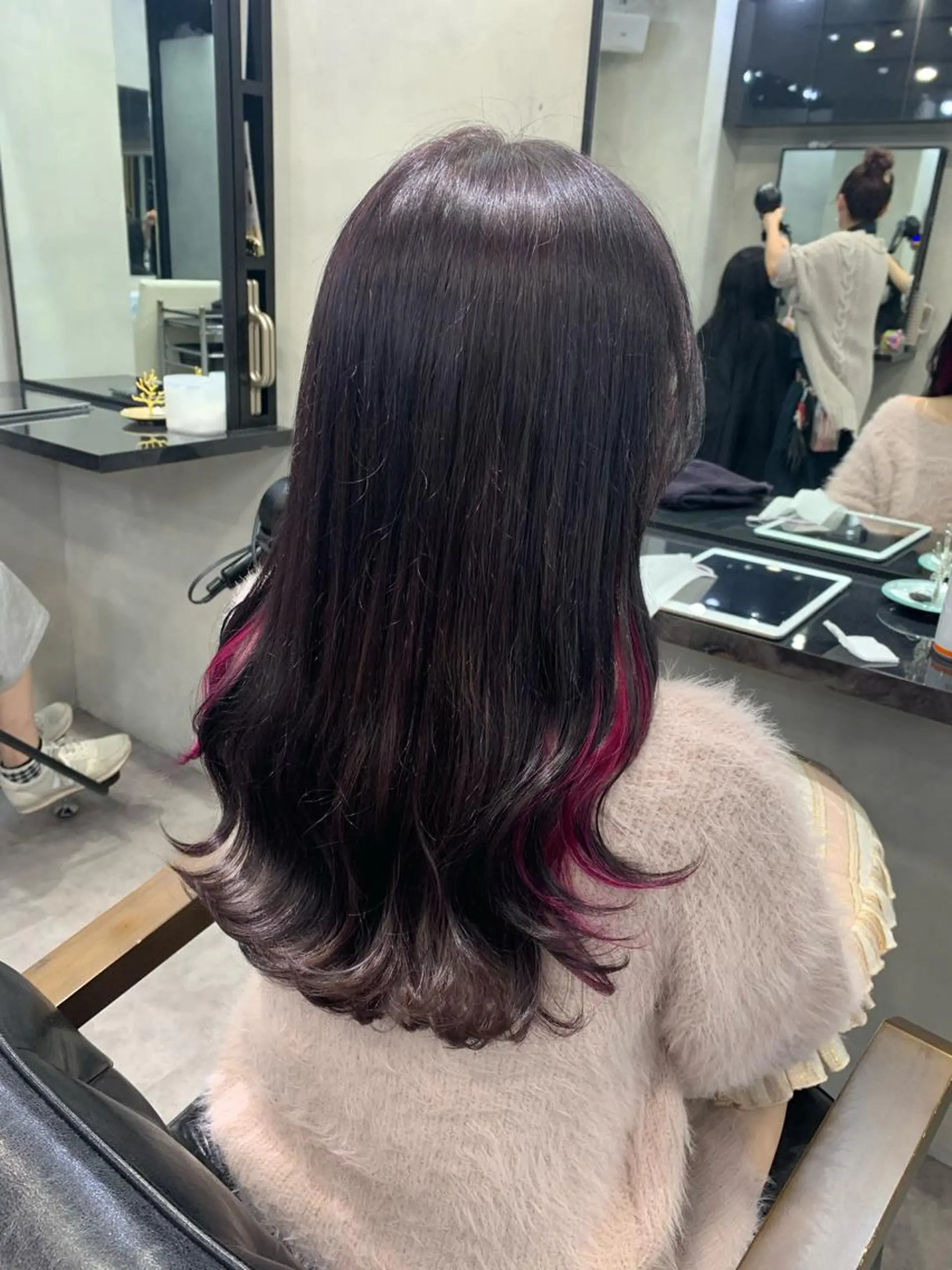 ロング カラー ヘアアレンジ 個室で似合わせ好印象 🧡外山弥千代のヘアスタイル
