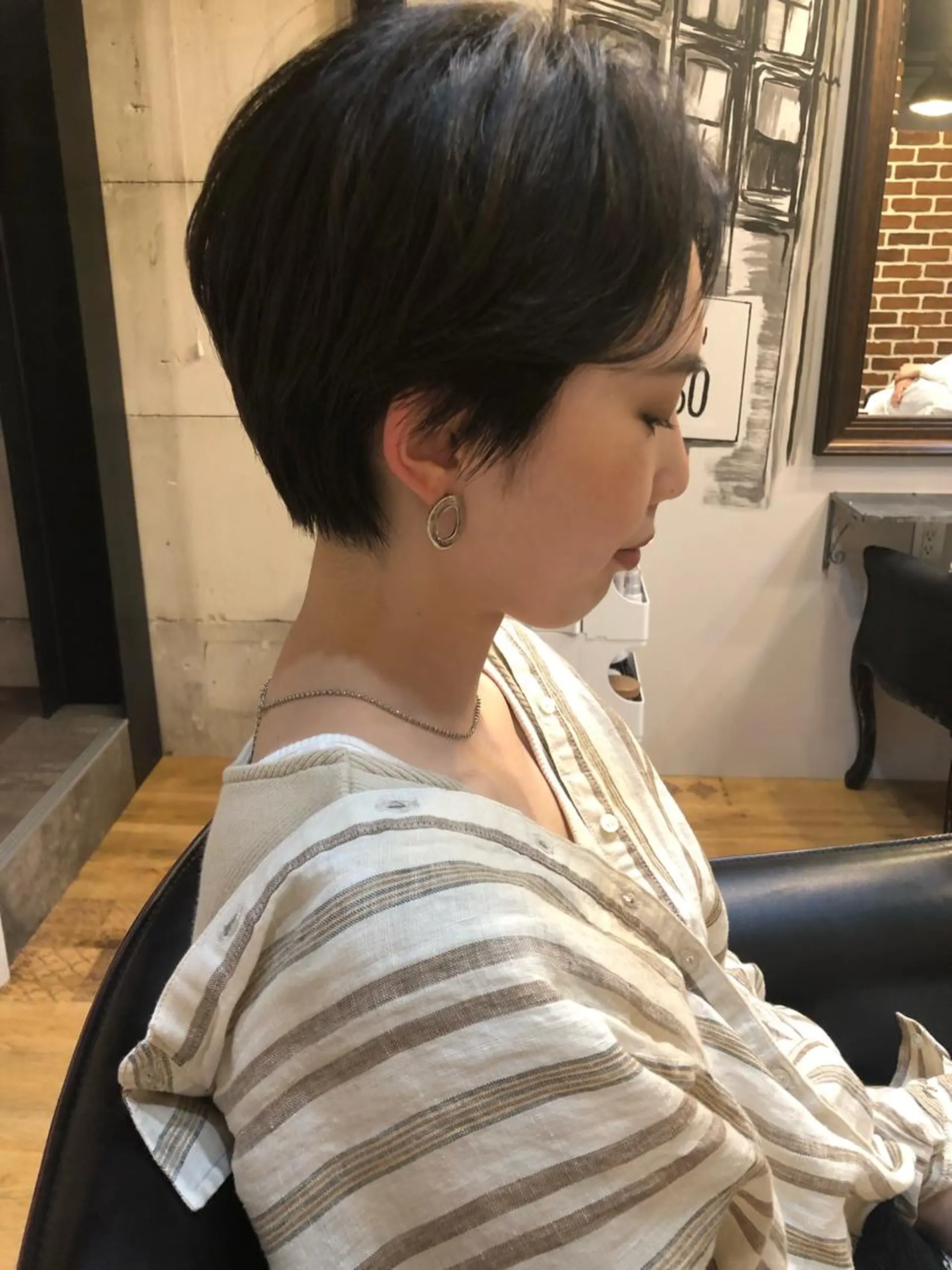 ショート 切りっぱなしボブ ボブ 外国人風カラー ハイライト レイヤーカット ショート職人 美容師【KENTA】のヘアスタイル