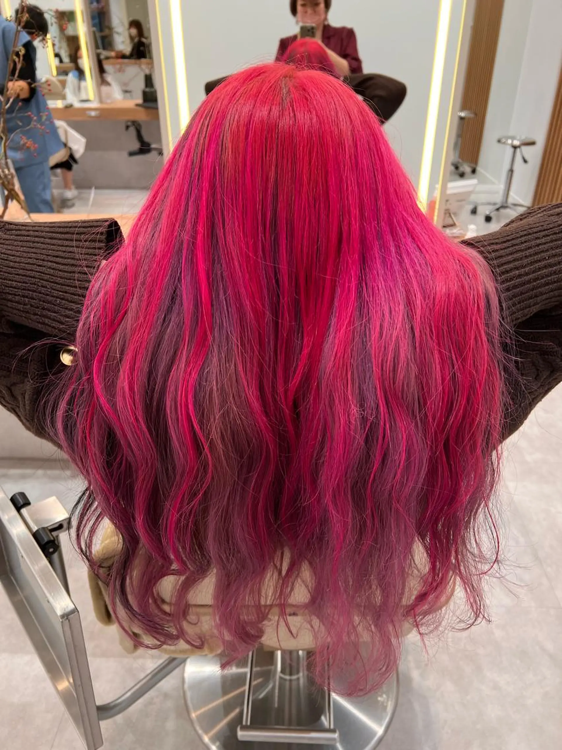 ロング カラー 一ノ瀬 蘭のヘアスタイル