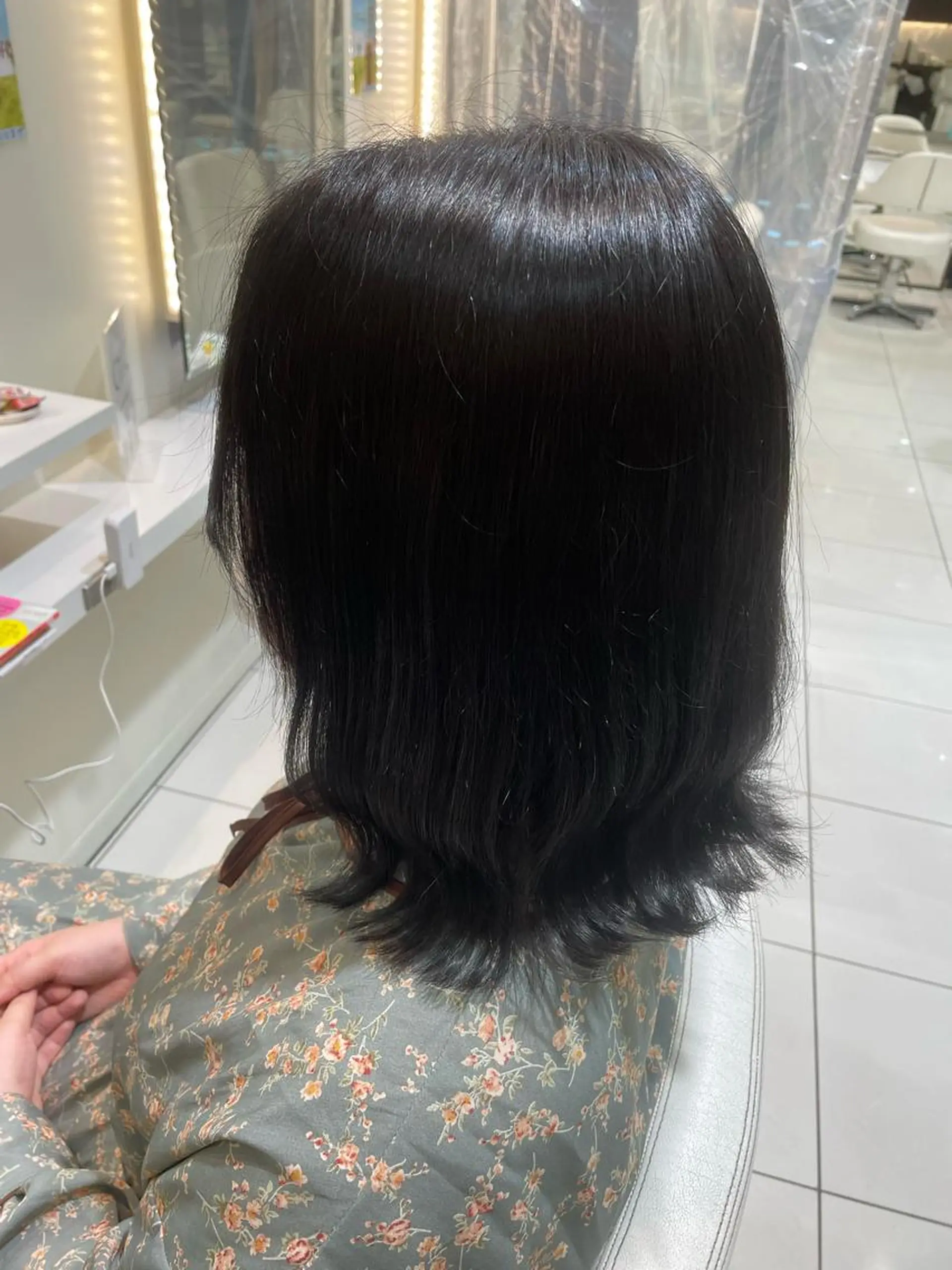 カラー 黒髪 ブルーカラー ブルーブラック 透明感カラー soleil by ailes所属・Yunoka/切りっ ぱなし/顔まわりのヘアスタイル