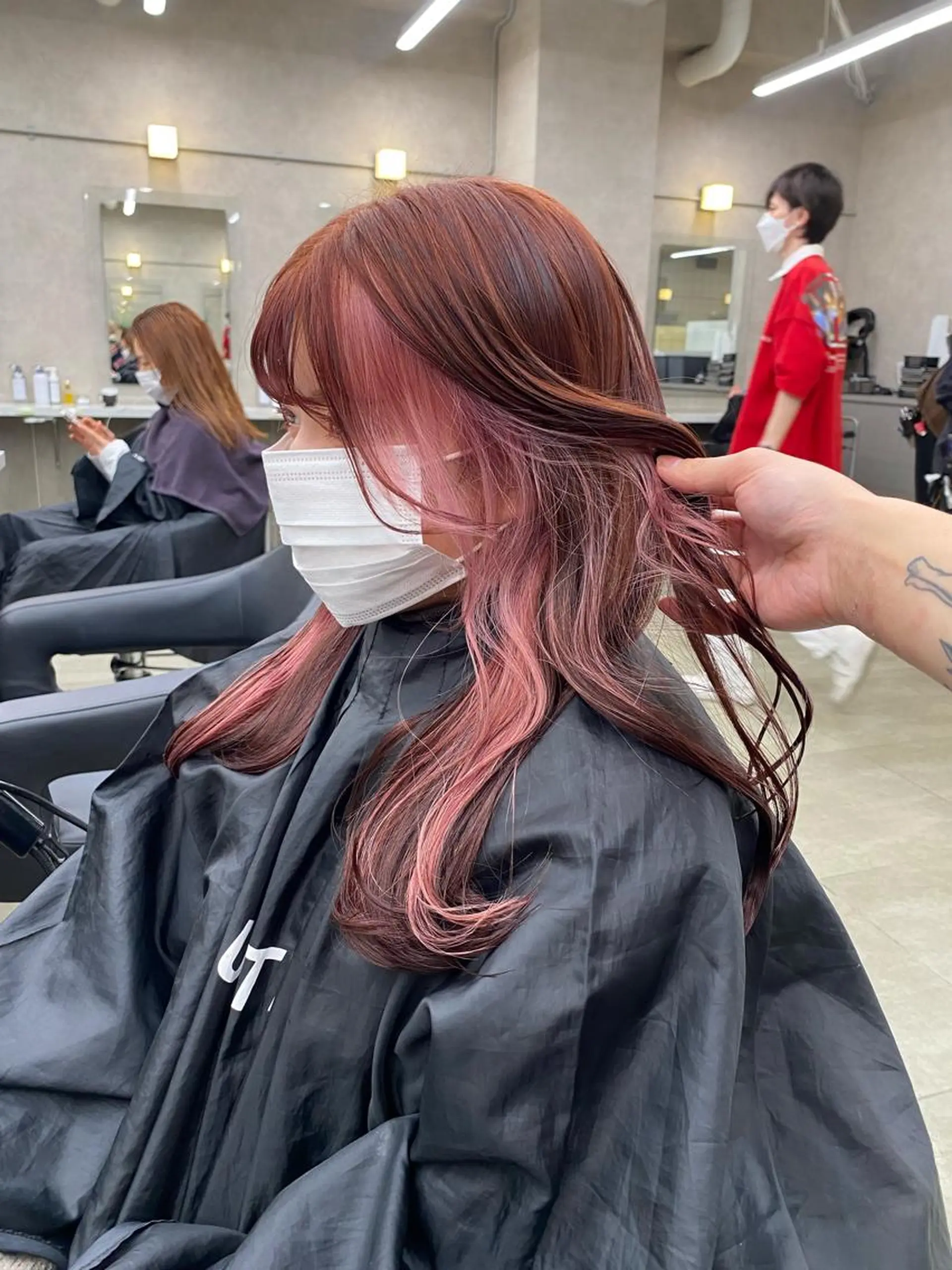 ロング カラー インナーカラー 韓国/トレンド レイヤー【101】のヘアスタイル