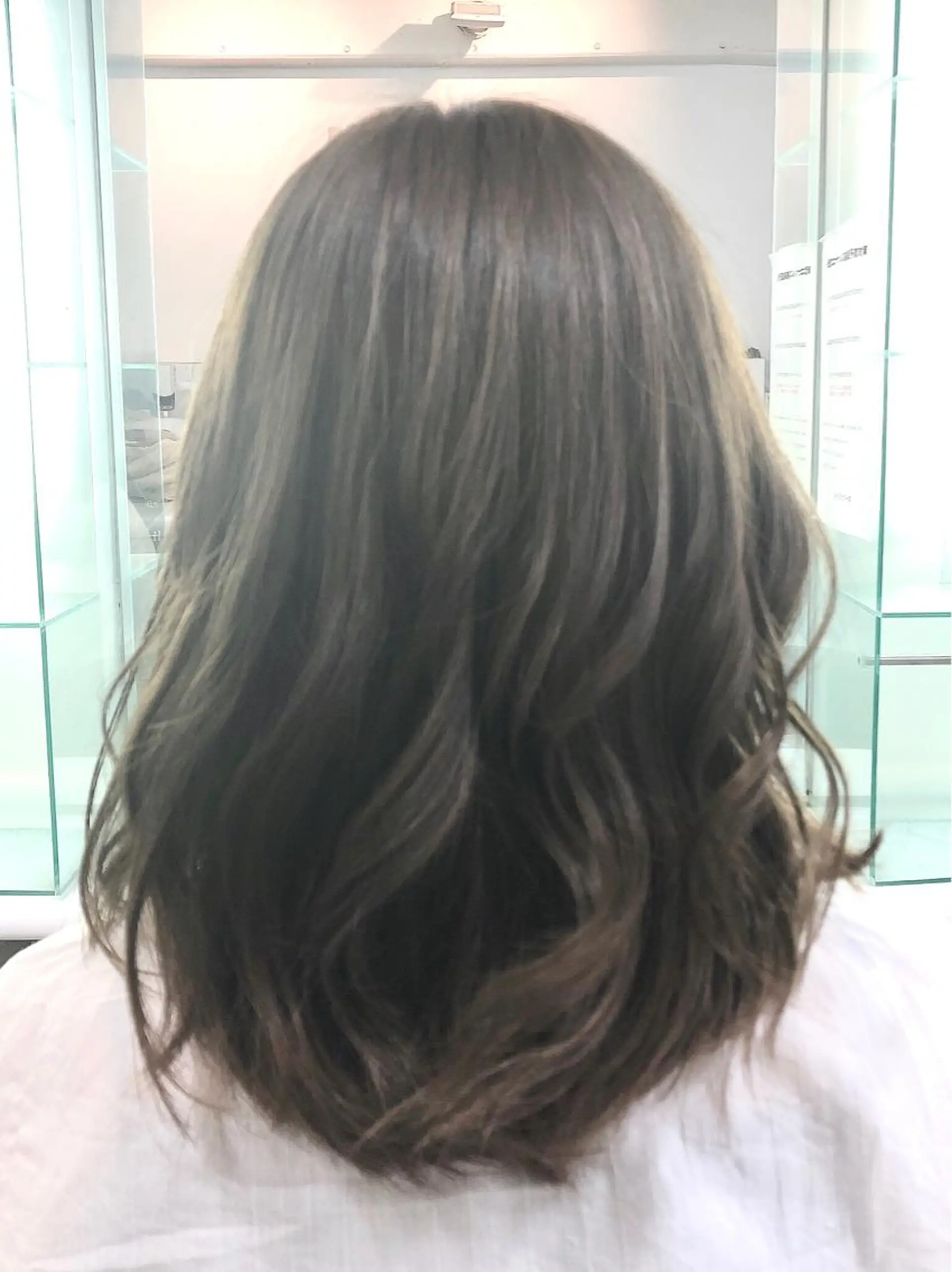 カラー 保住 亮太のヘアスタイル