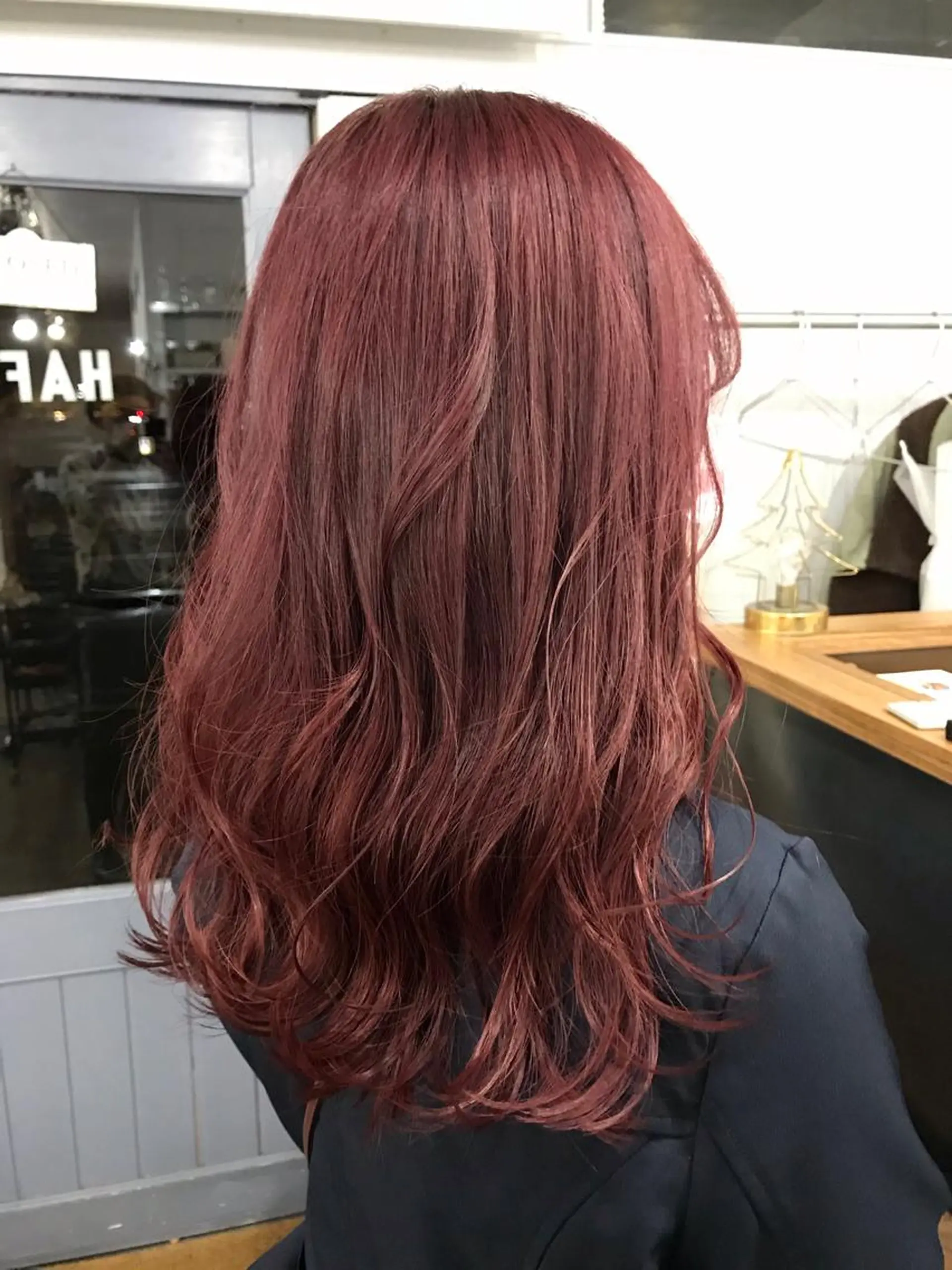 ロング カラー ブリーチ ピンクカラー 宮本 祥生のヘアスタイル