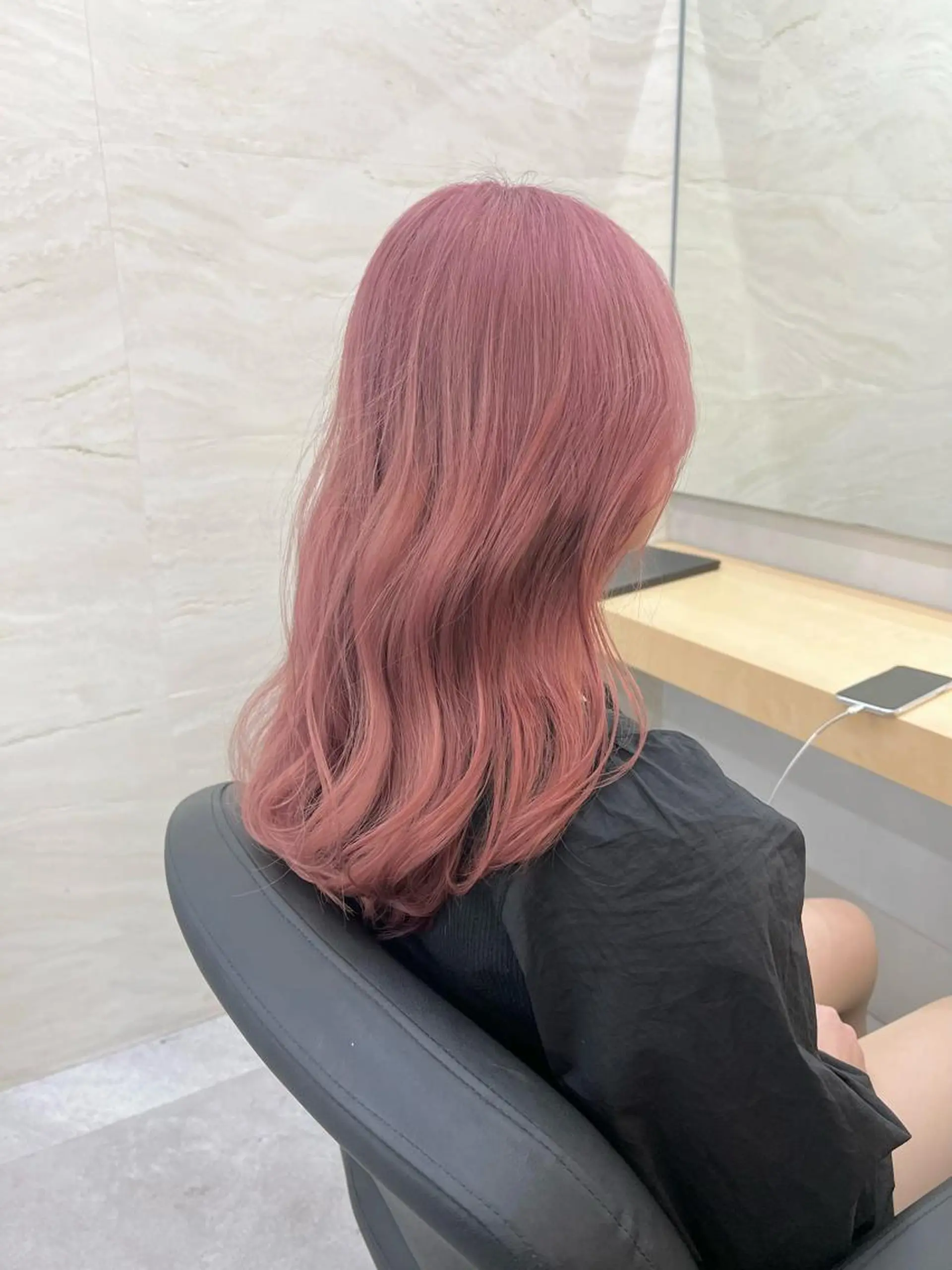 ミディアム カラー カット ヘアカラー トリートメント ヘアセット 🫧艶ダブルカラー ブリーチ🫧トモヤのヘアスタイル