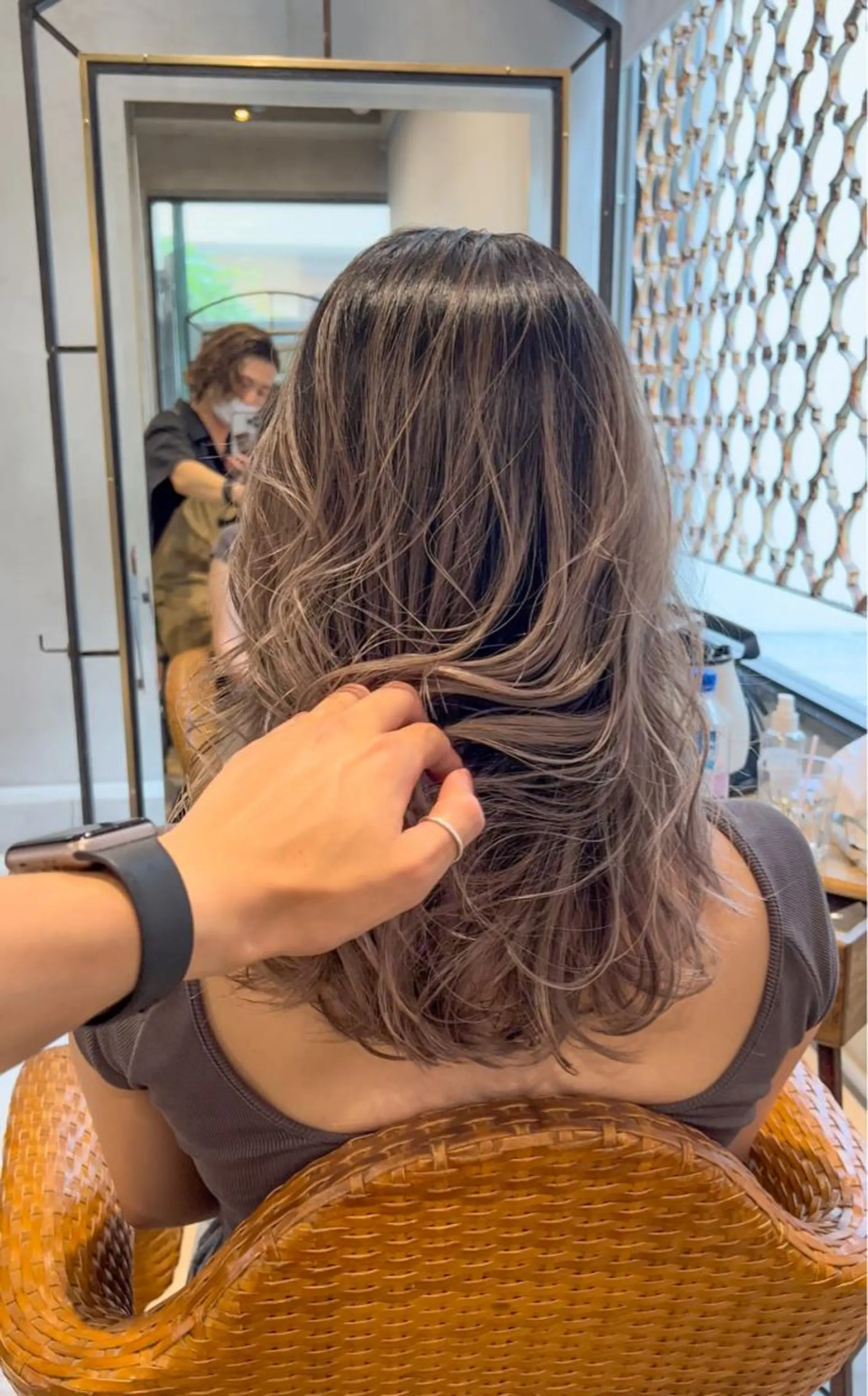 ミディアム カラー カット ヘアカラー トリートメント 海外デザイン🇺🇸 石渡諒太のヘアスタイル