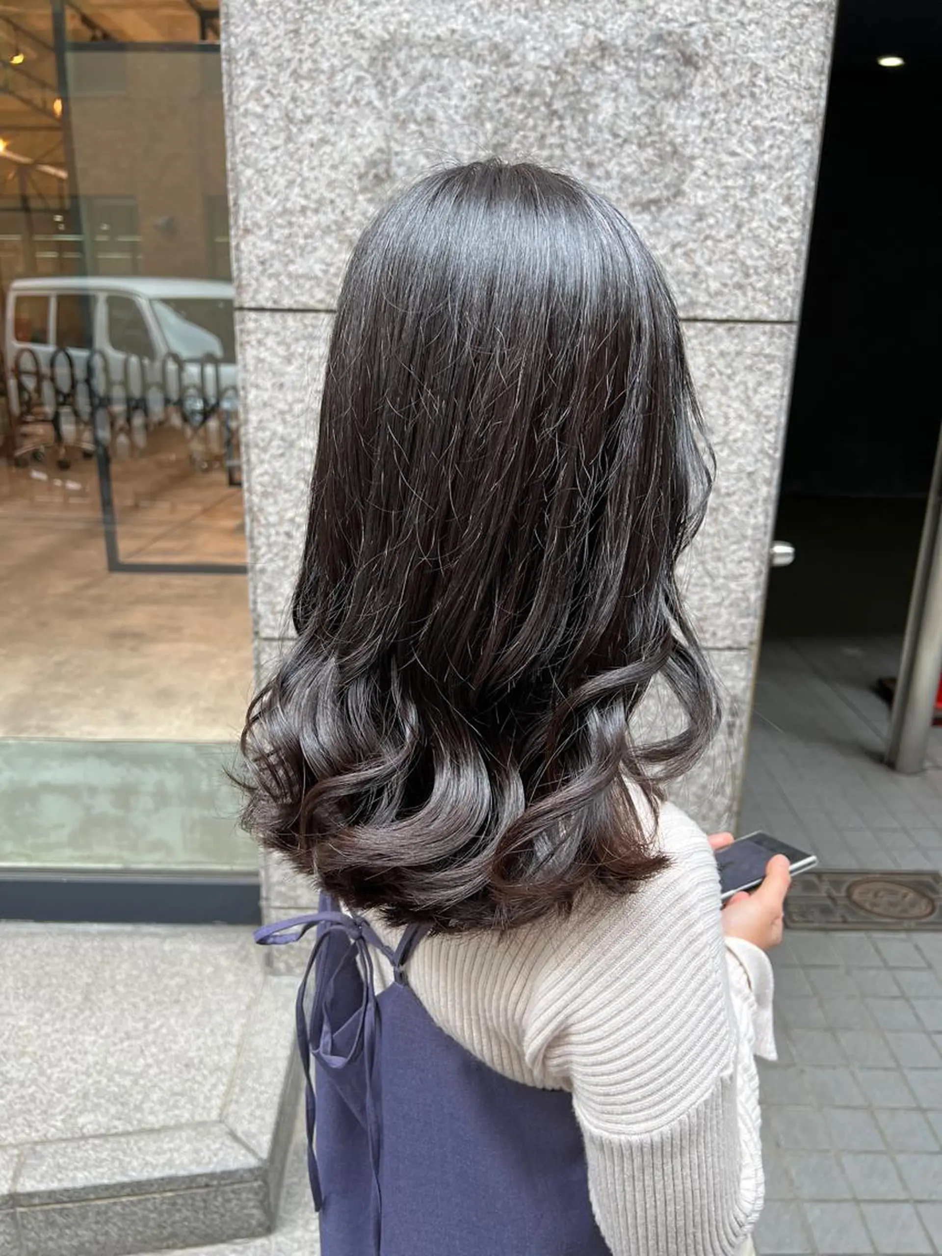 ロング カラー グレージュ カット ヘアカラー トリートメント THINK SHOP sakiのヘアスタイル