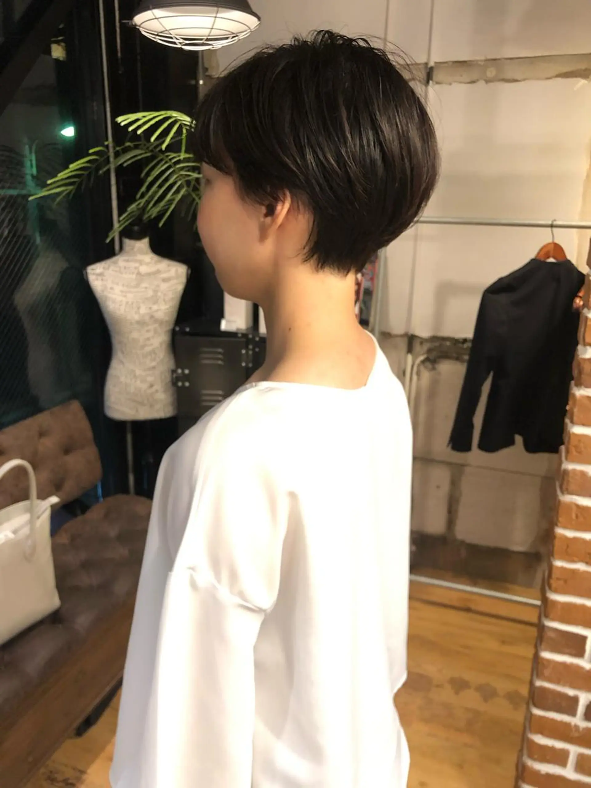 ショート 切りっぱなしボブ ボブ 外国人風カラー ハイライト レイヤーカット ショート職人 美容師【KENTA】のヘアスタイル