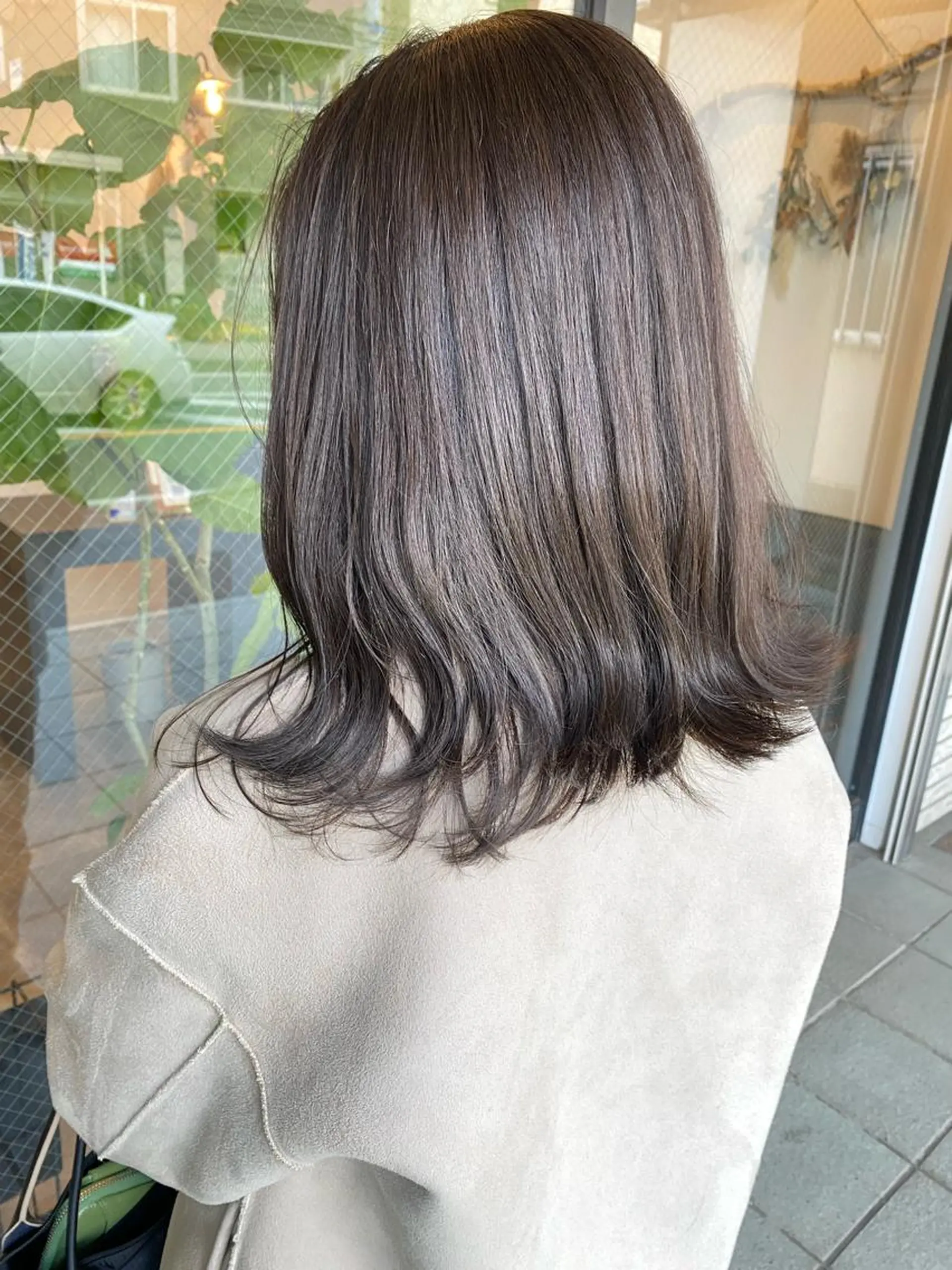 ミディアム カラー 柏韓国ヘア 白石芽衣のヘアスタイル