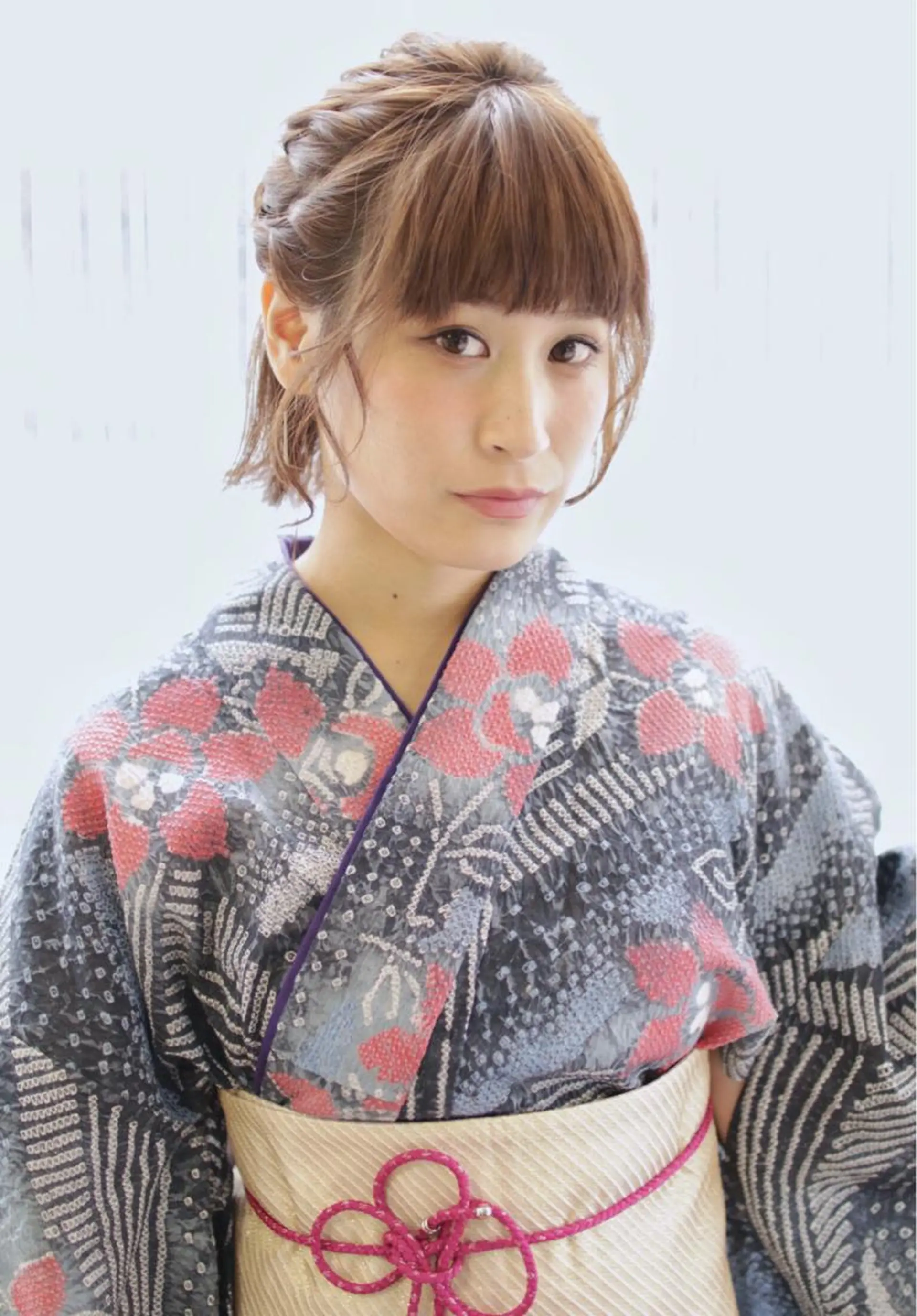 ショート カラー パーマ ヘアアレンジ 推し活専用 【派手髪】飯野ゆかりのヘアスタイル