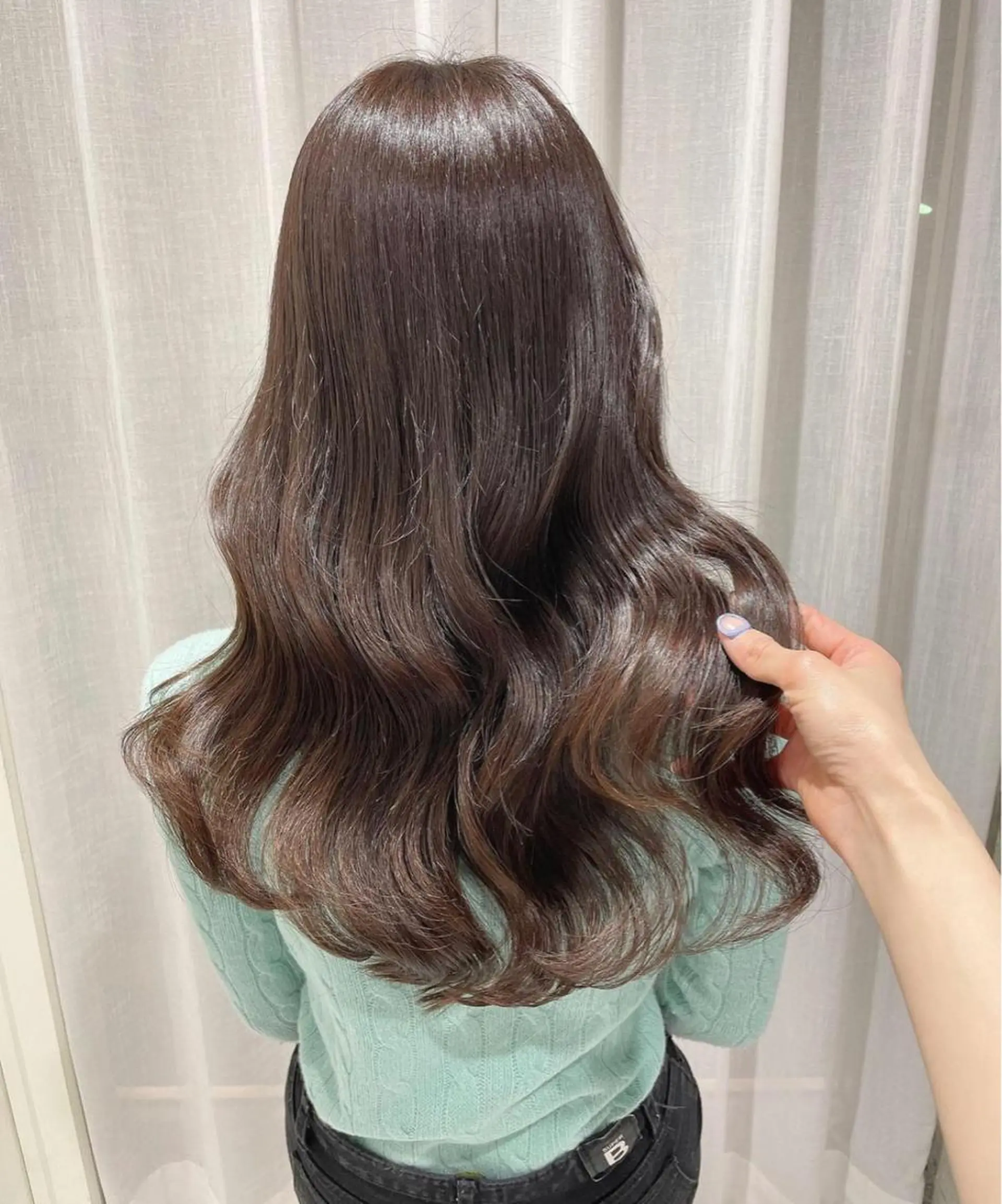 ロング カラー ブラウンカラー シアーブラウン CITY louwe 脇坂彩音のヘアスタイル