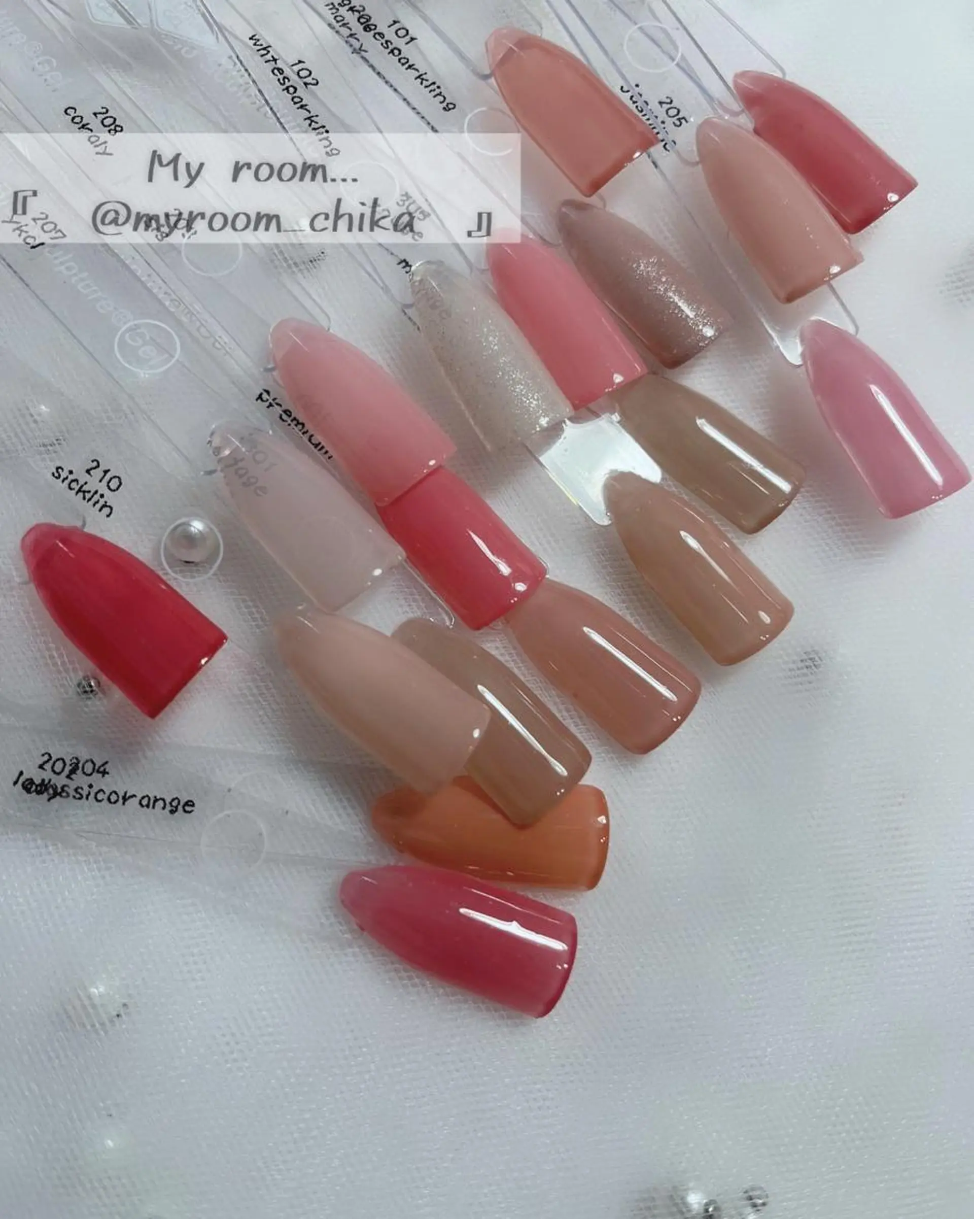 ネイル ジェルネイル ネイル・ハーブ Amua.新宿御苑のエステ・リラクイメージ