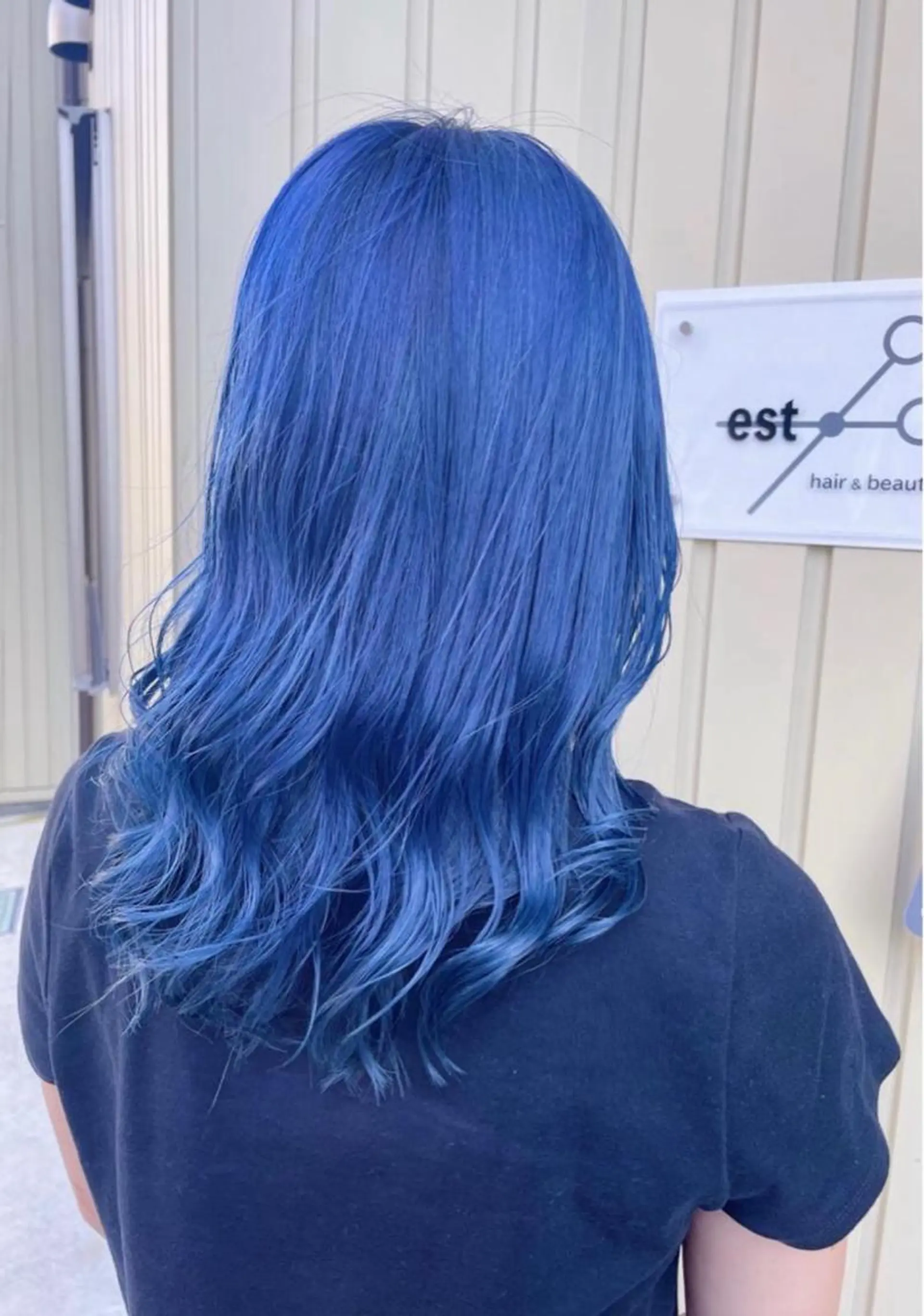 ミディアム カラー est hair &beautyのヘアスタイル