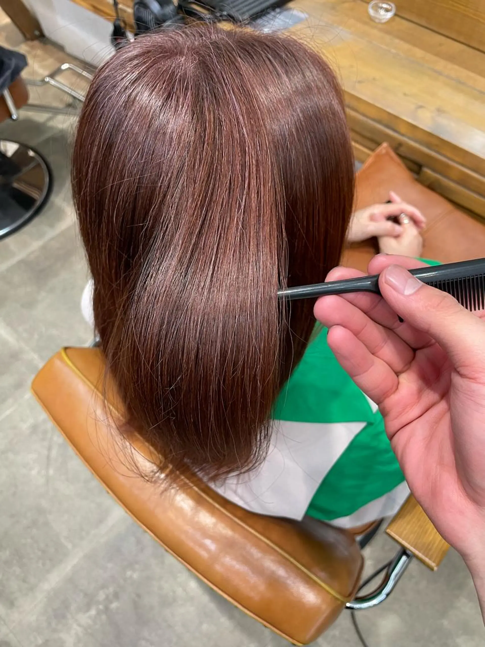 セミロング カラー 松田 恋のヘアスタイル