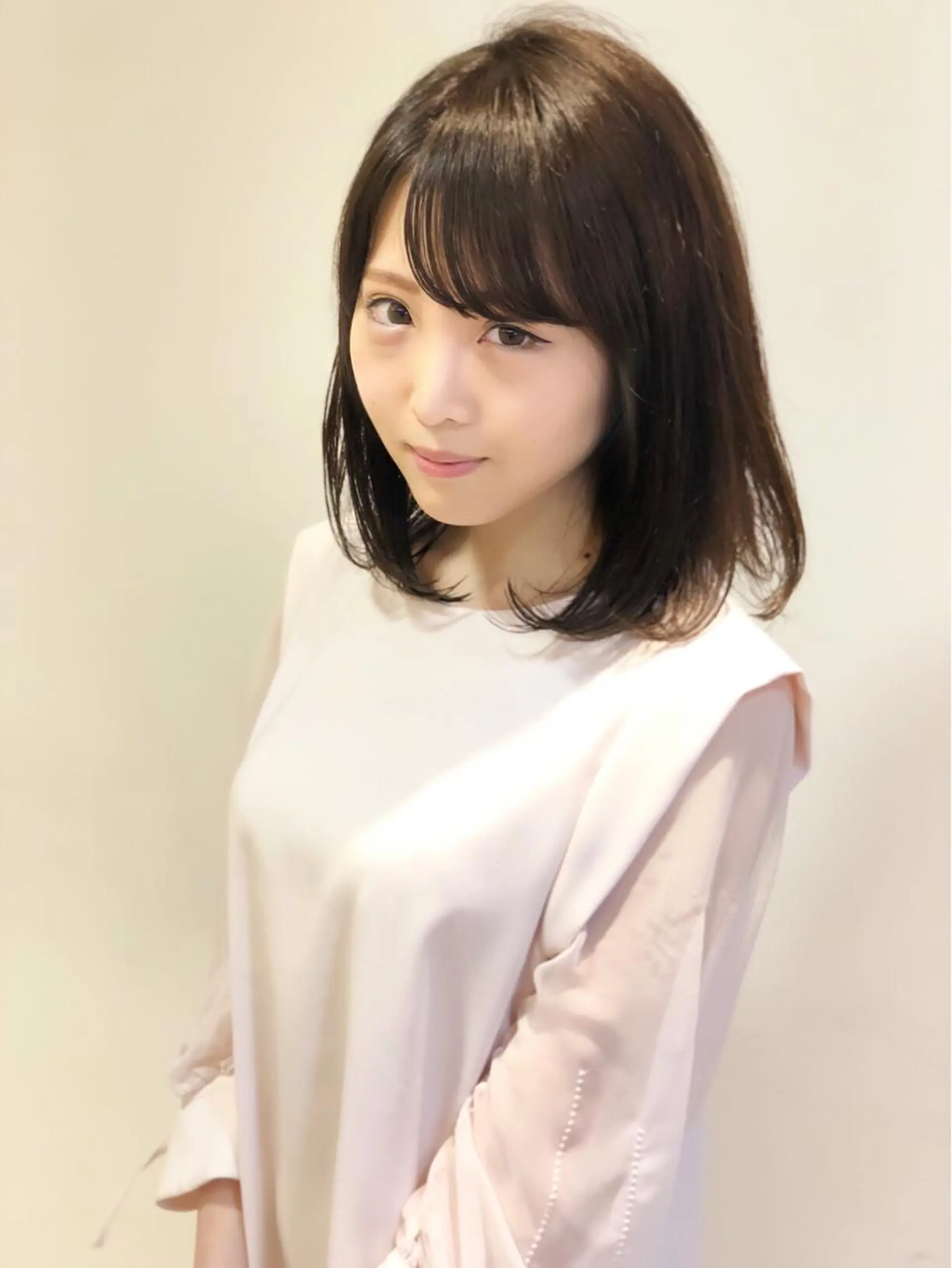 ミディアム カラー ベージュカラー ブラウンカラー ボブ カット 縮毛矯正 ディレクター ノナカのヘアスタイル