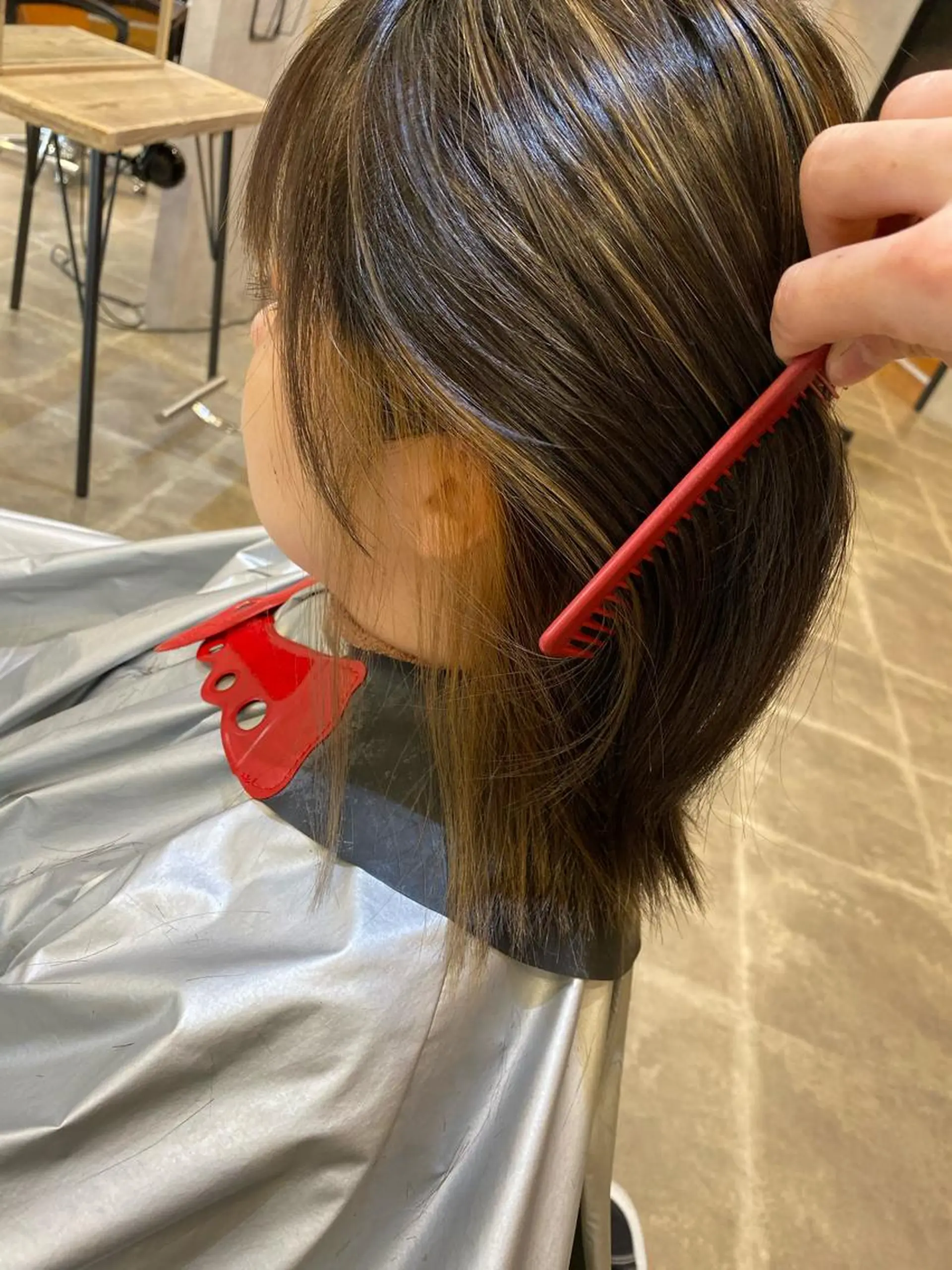 ミディアム カラー ハイライトカラー インナーカラー ハイライト ヘアカラー トリートメント KAITOH ATSUSHIのヘアスタイル