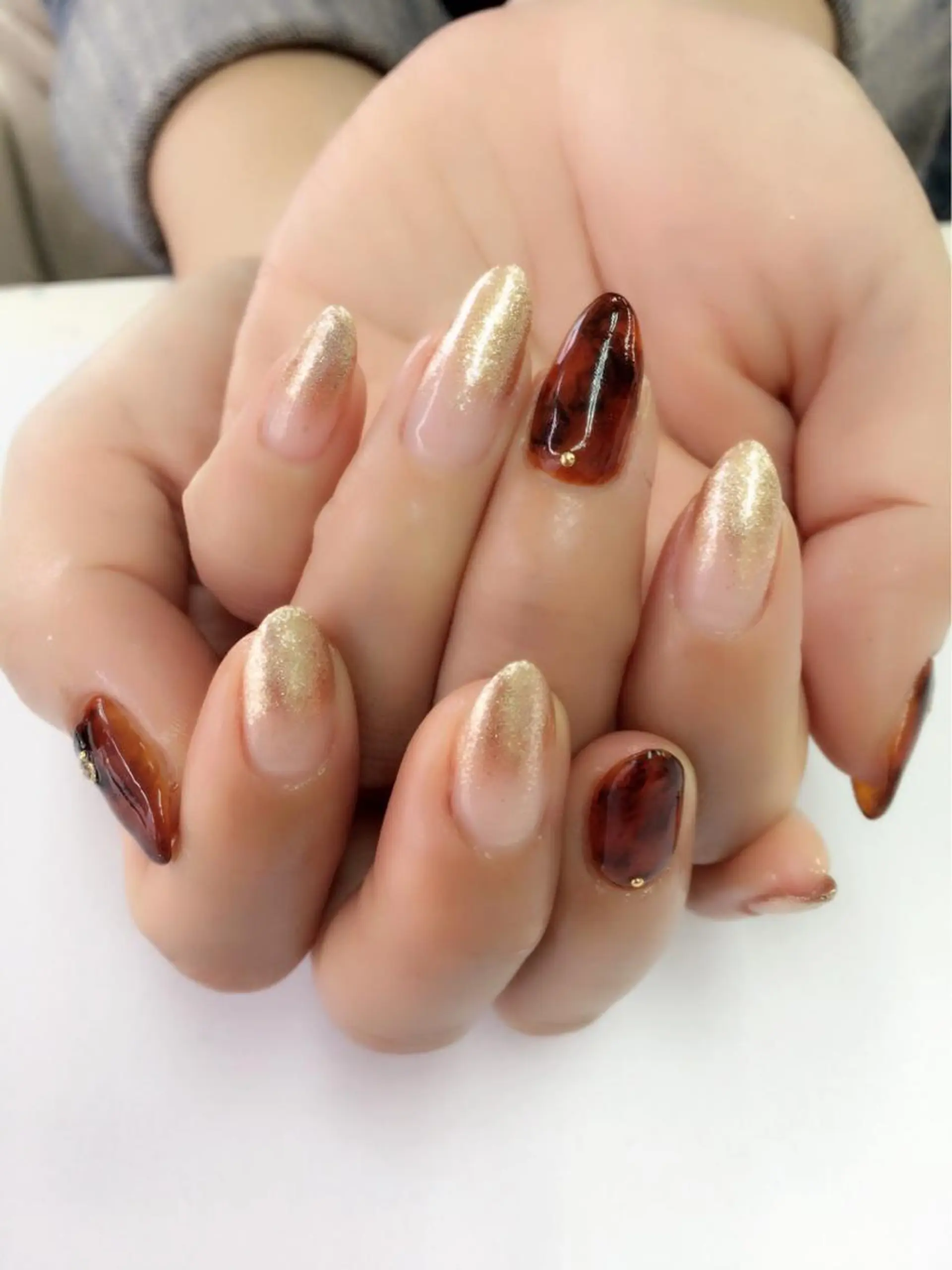ネイル べっ甲ネイル M. Akiのネイルデザイン
