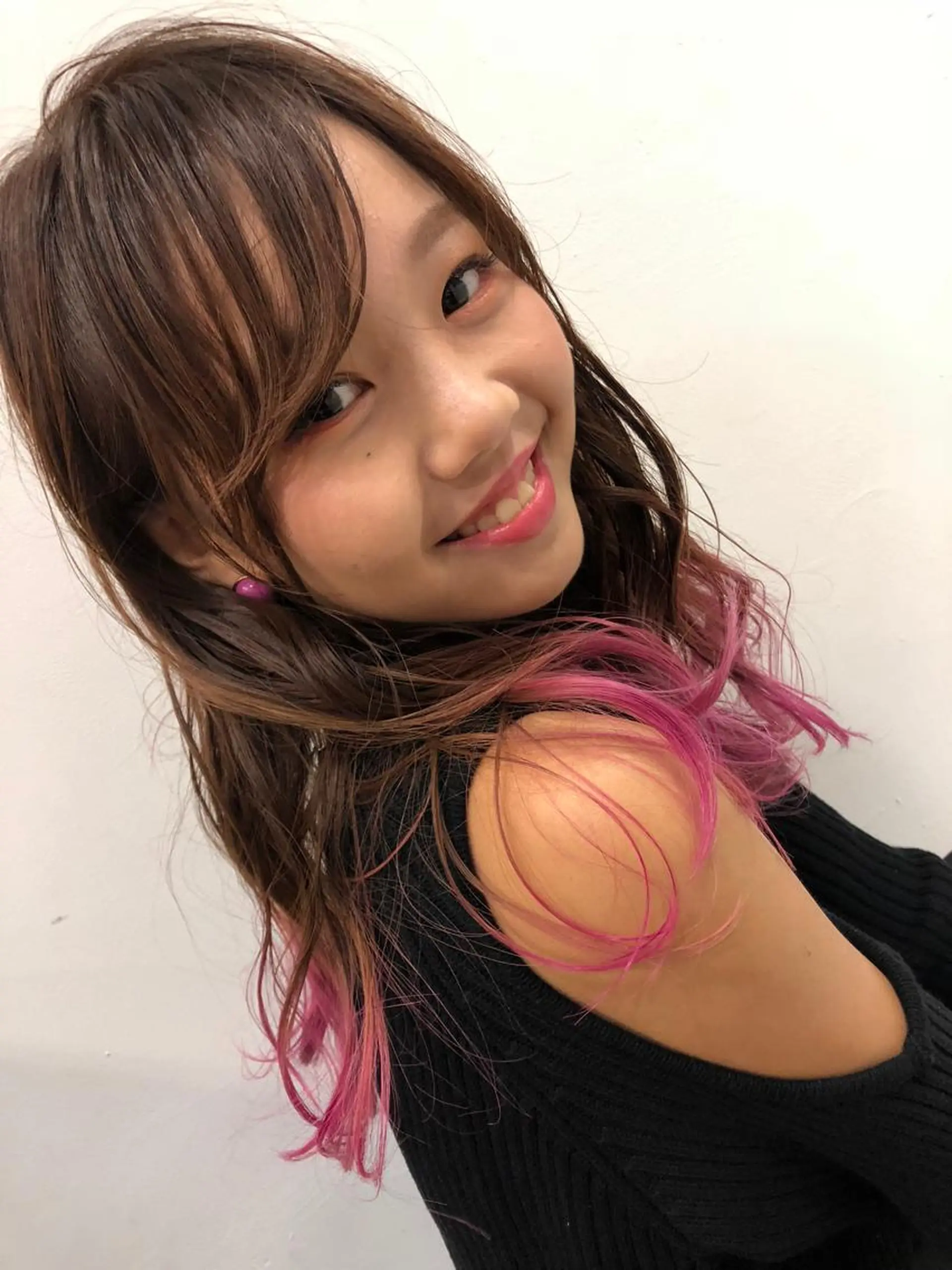 セミロング アートディレクター ワダヒサノリのヘアスタイル