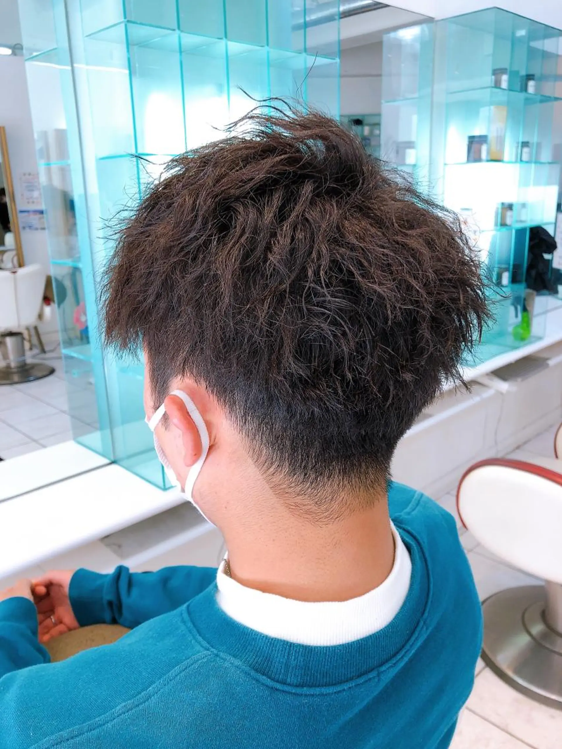 ショート パーマ メンズ メンズパーマ メンズツイストパーマ ツイストパーマ 保住 亮太のヘアスタイル