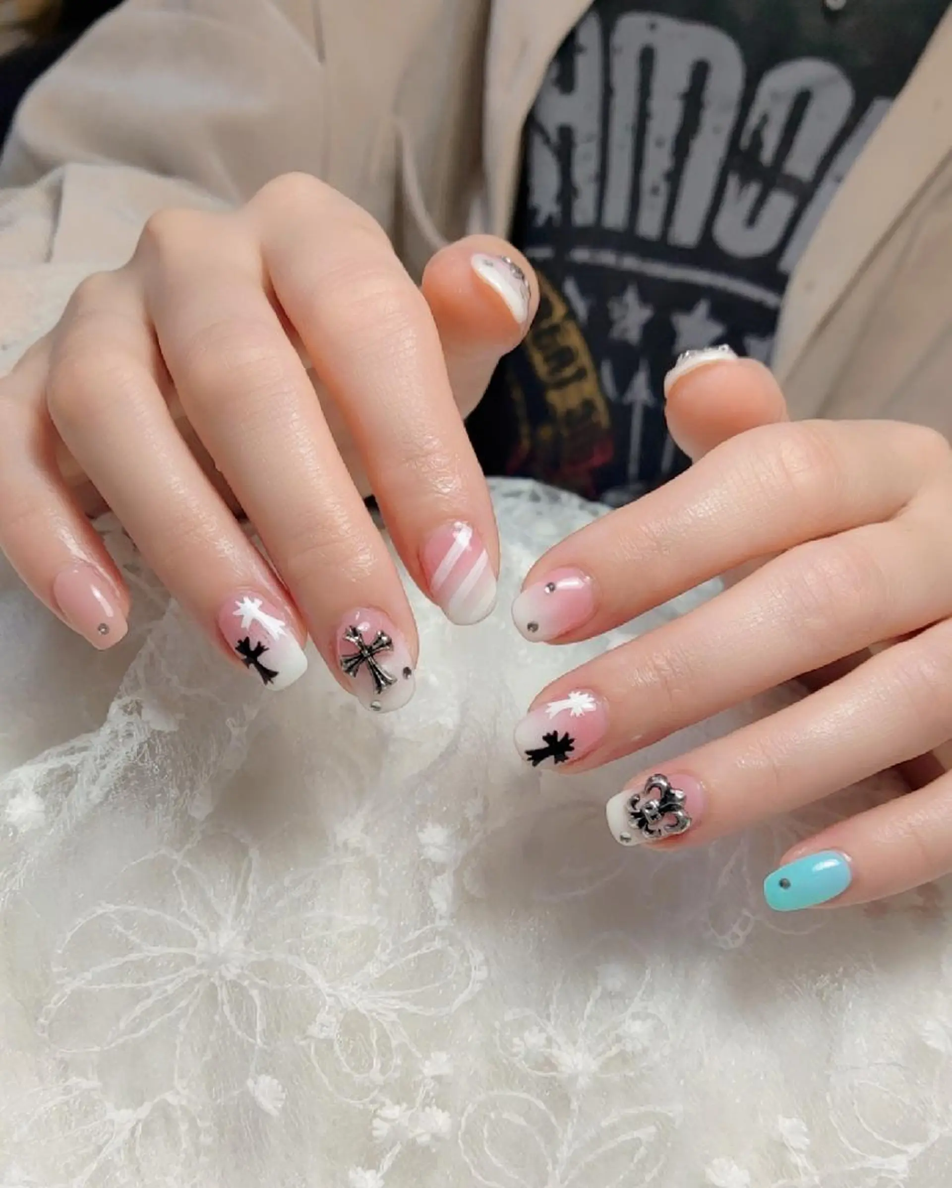 ネイル 横浜市中区曙町 E·U·Bネイルのネイルデザイン