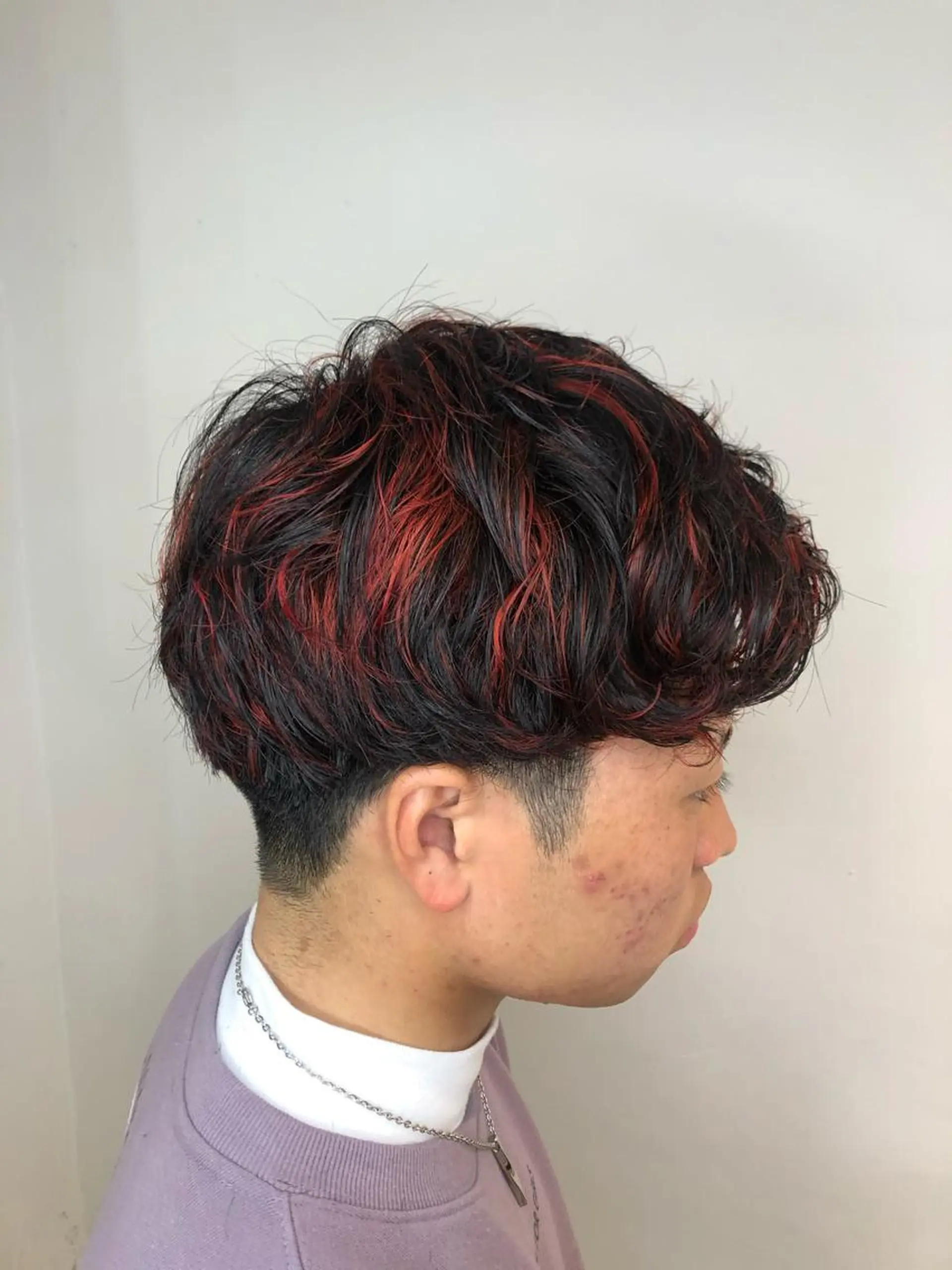 ショート メンズ メンズハイライト メンズパーマ 卒業式のヘアスタイル ハイライト 🤍中野 レオ🤍のヘアスタイル