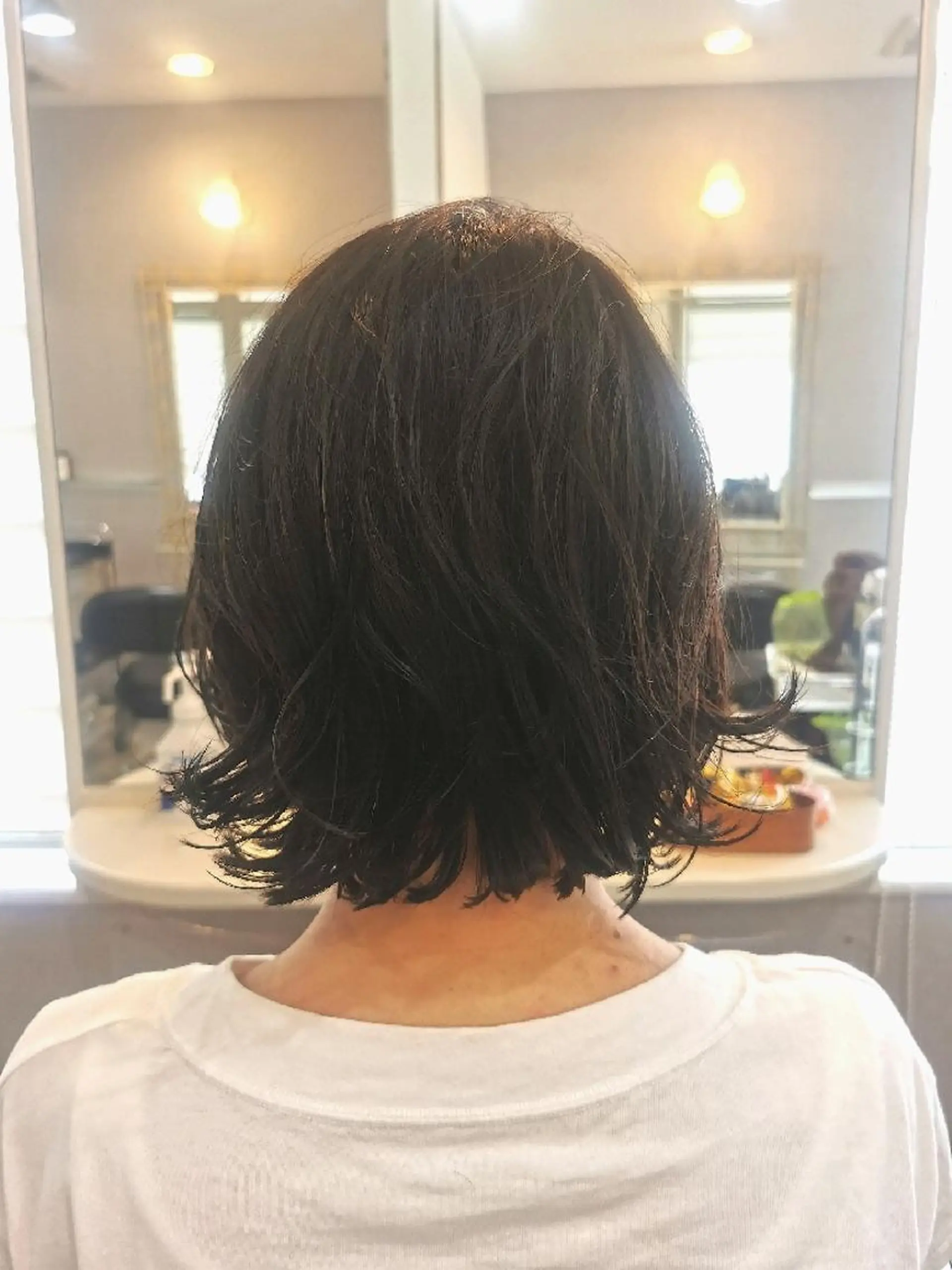 ミディアム パーマ tenny調布 いしまつのヘアスタイル