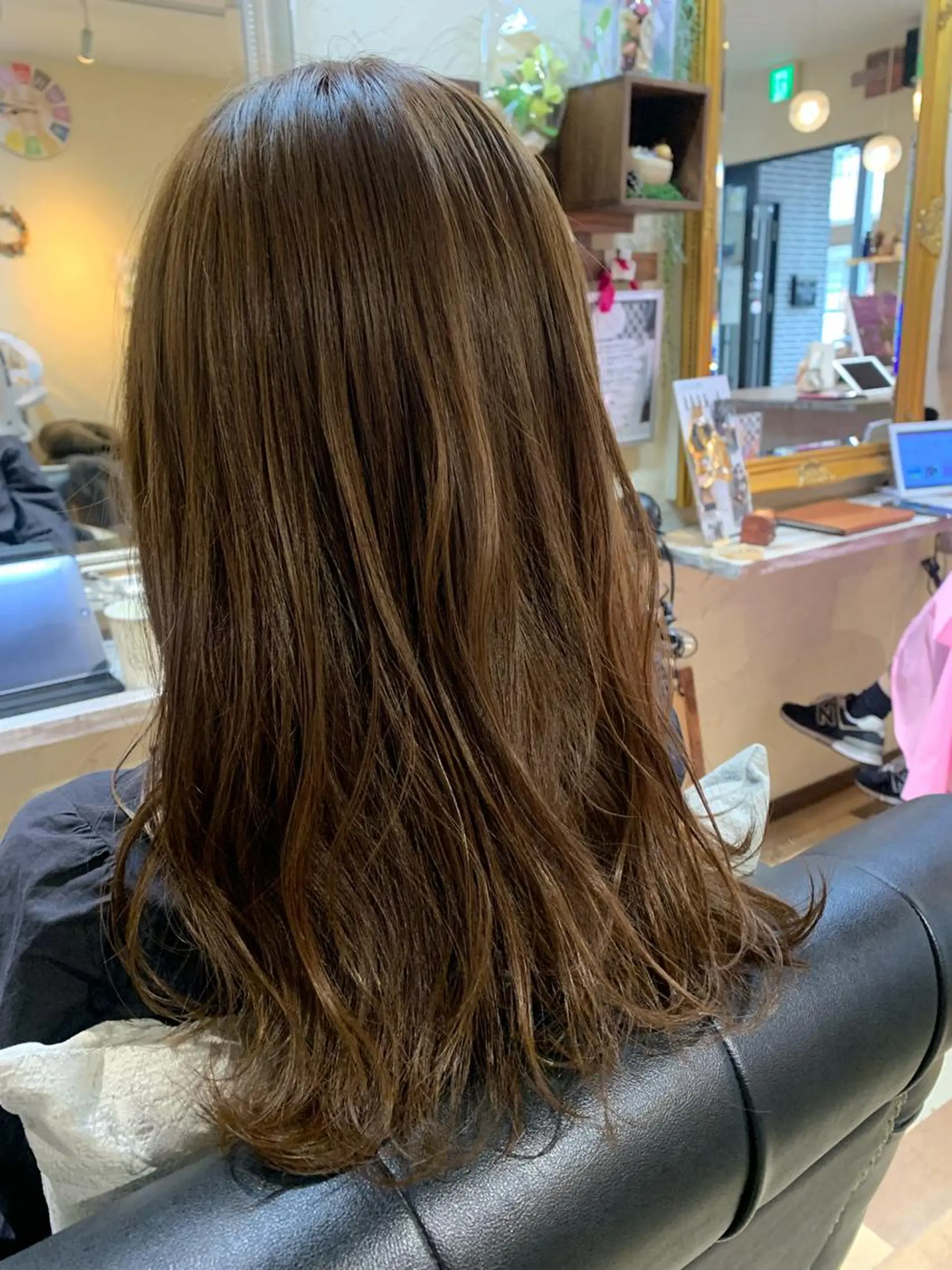 セミロング カット ヘアカラー トリートメント 林 友美のヘアスタイル