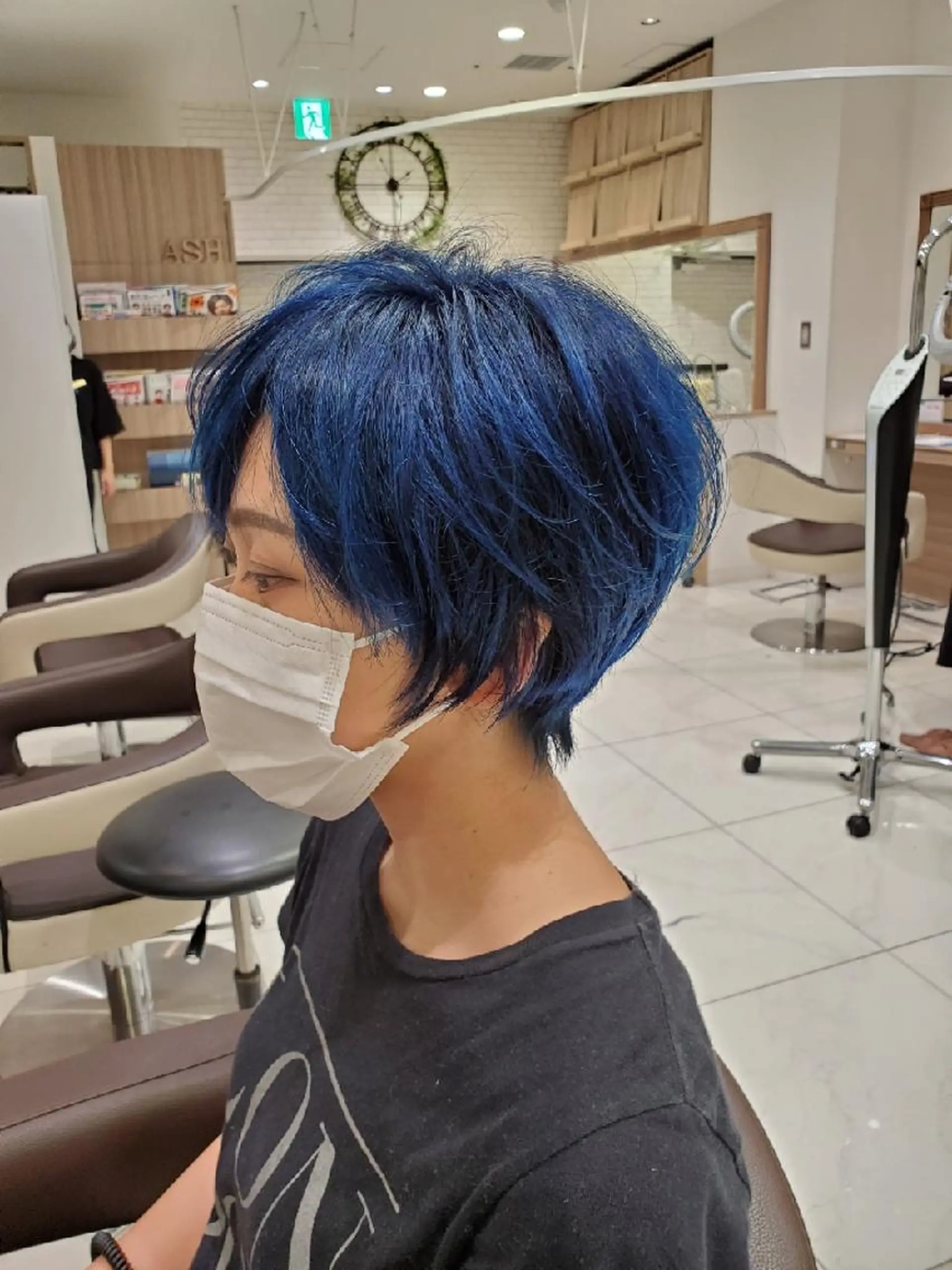 ショート カラー ブリーチ ブルーカラー イルミナカラー カラー特化🔥中村 和貴＜Ash津田沼＞のヘアスタイル
