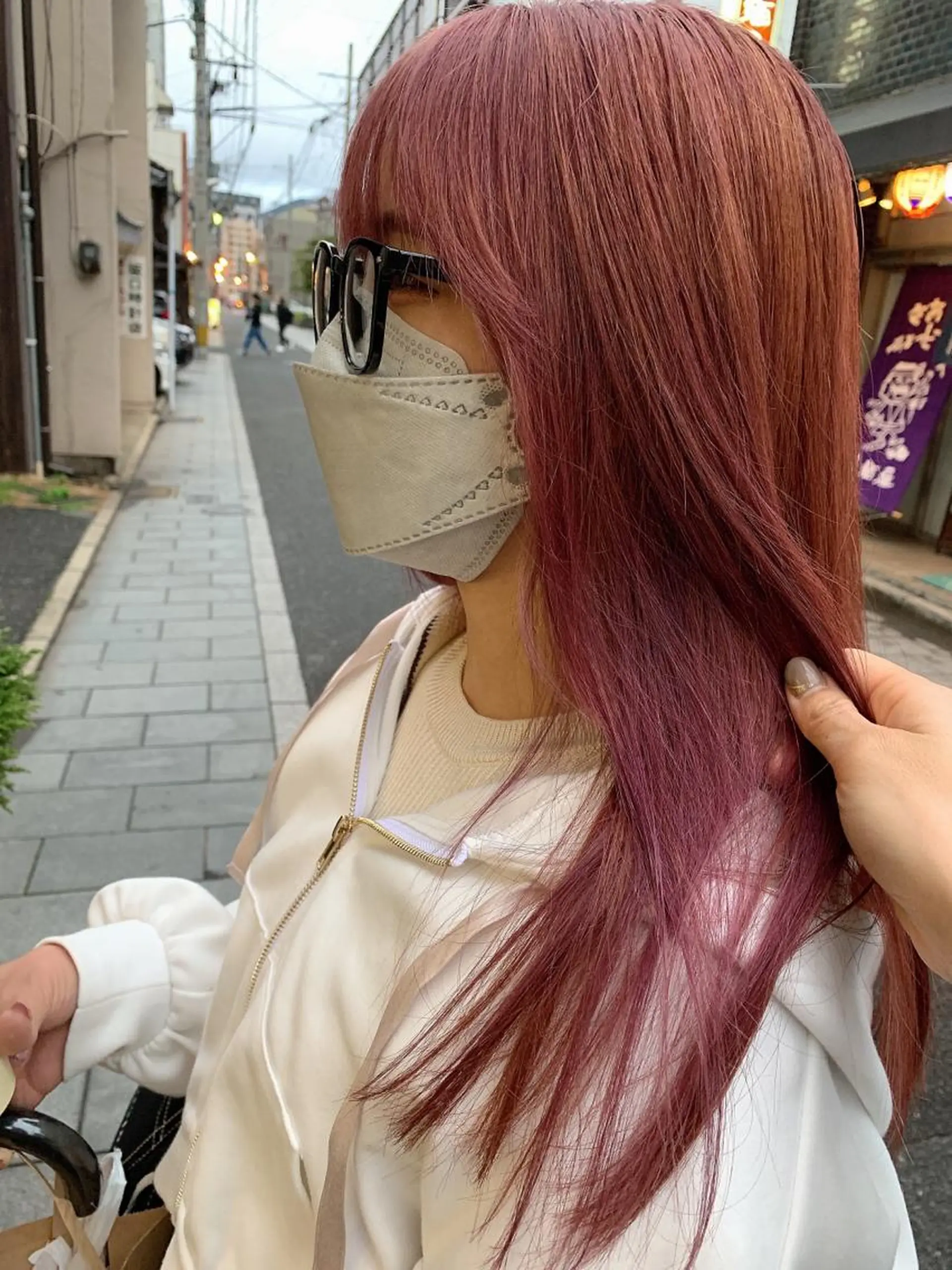 ロング カラー ブリーチ hair &make EPICRUMIのヘアスタイル