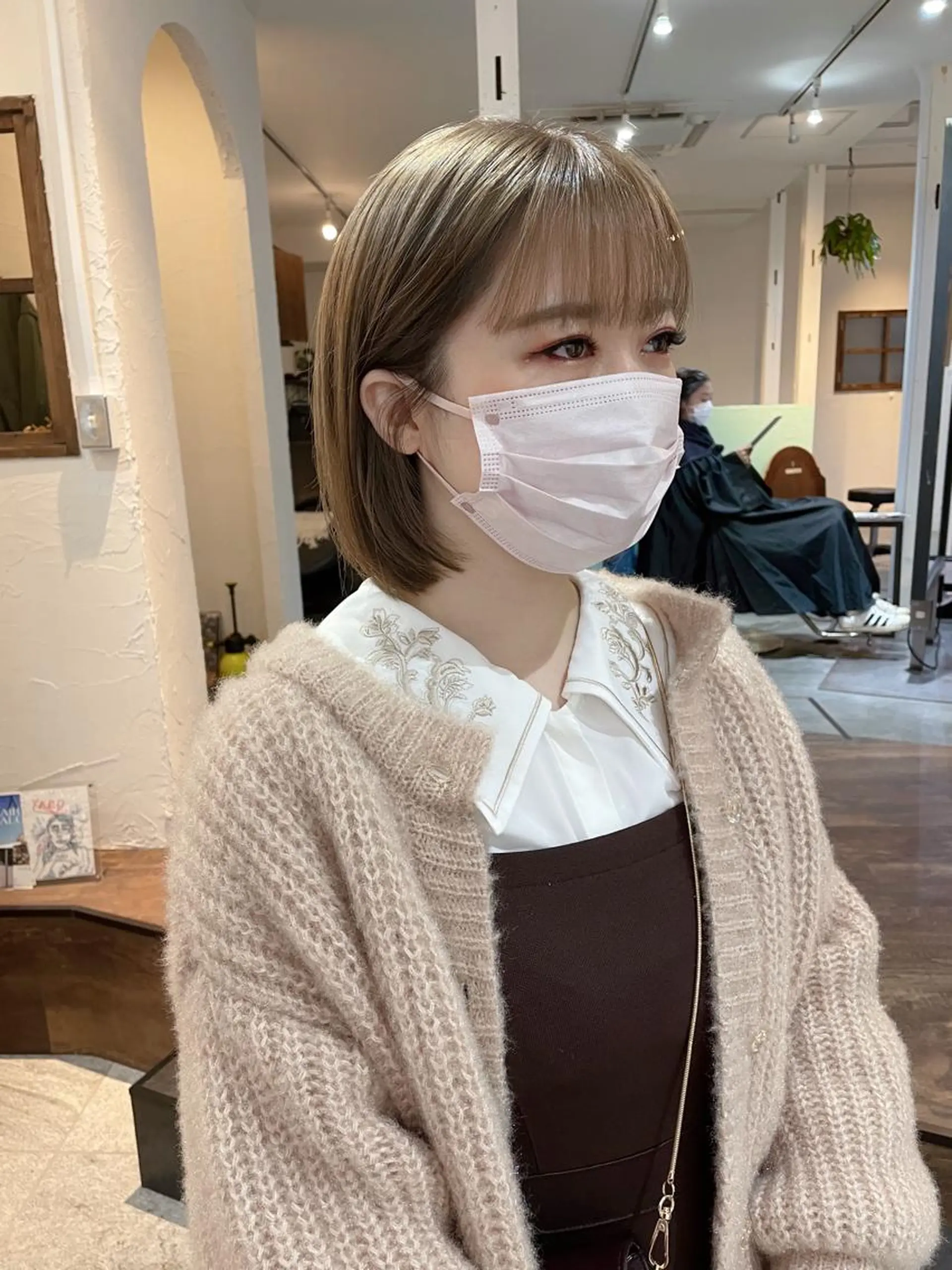 ショート カラー 高橋 愛美のヘアスタイル