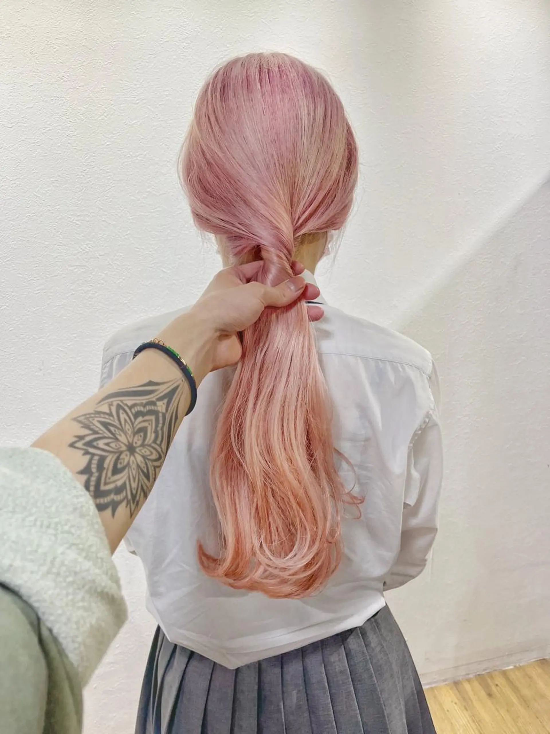 ロング カット ヘアカラー ハイトーンNo.1✨ パーマ✨イマイタツヤのヘアスタイル