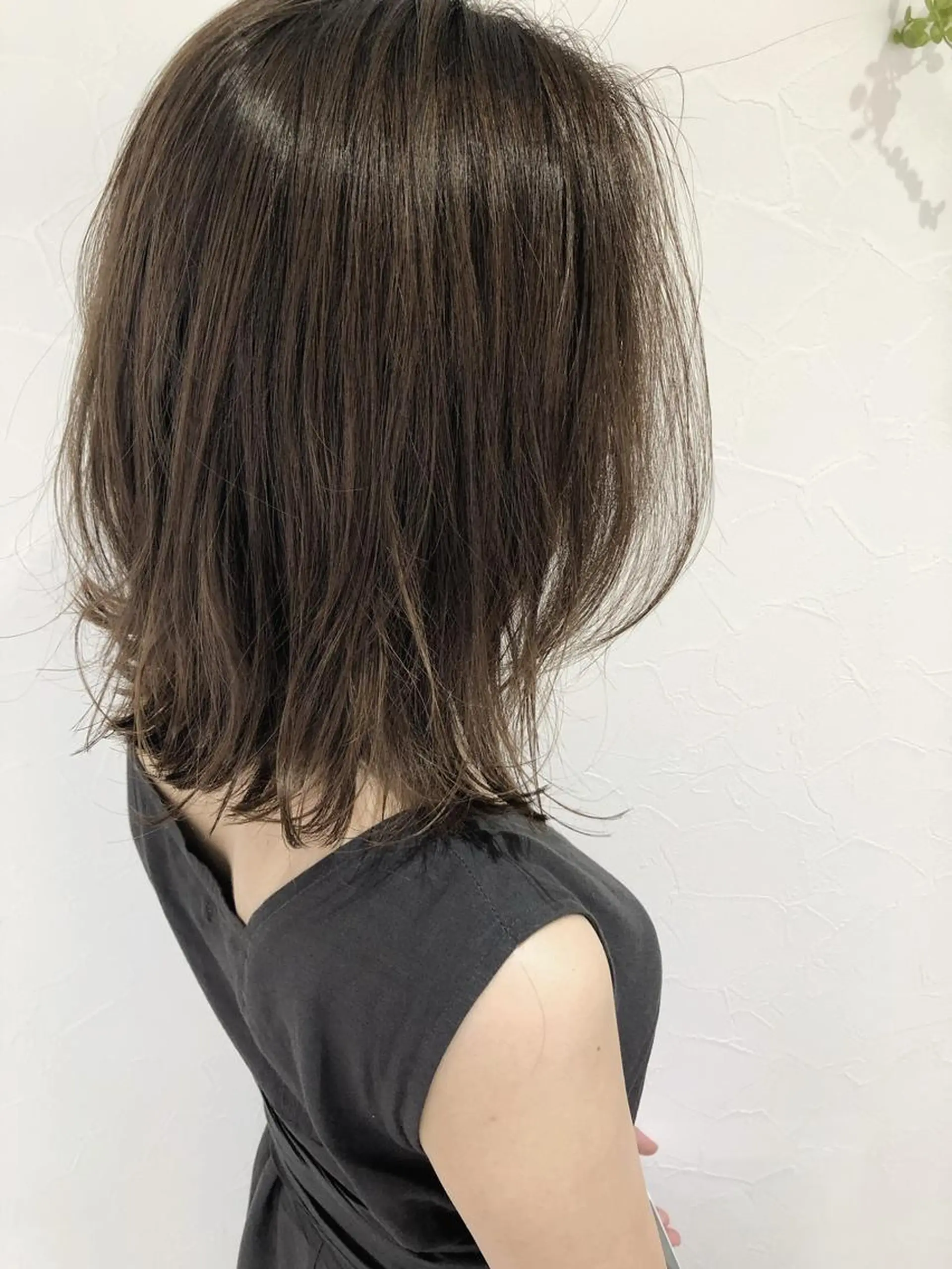 ミディアム カラー ヘアアレンジ ネイル マツエク・マツパ アディクシーカラー ブリーチ 透明感カラー エドルカラー ハイライトカラー 夜23時まで予約🉑 reverieあきらのヘアスタイル