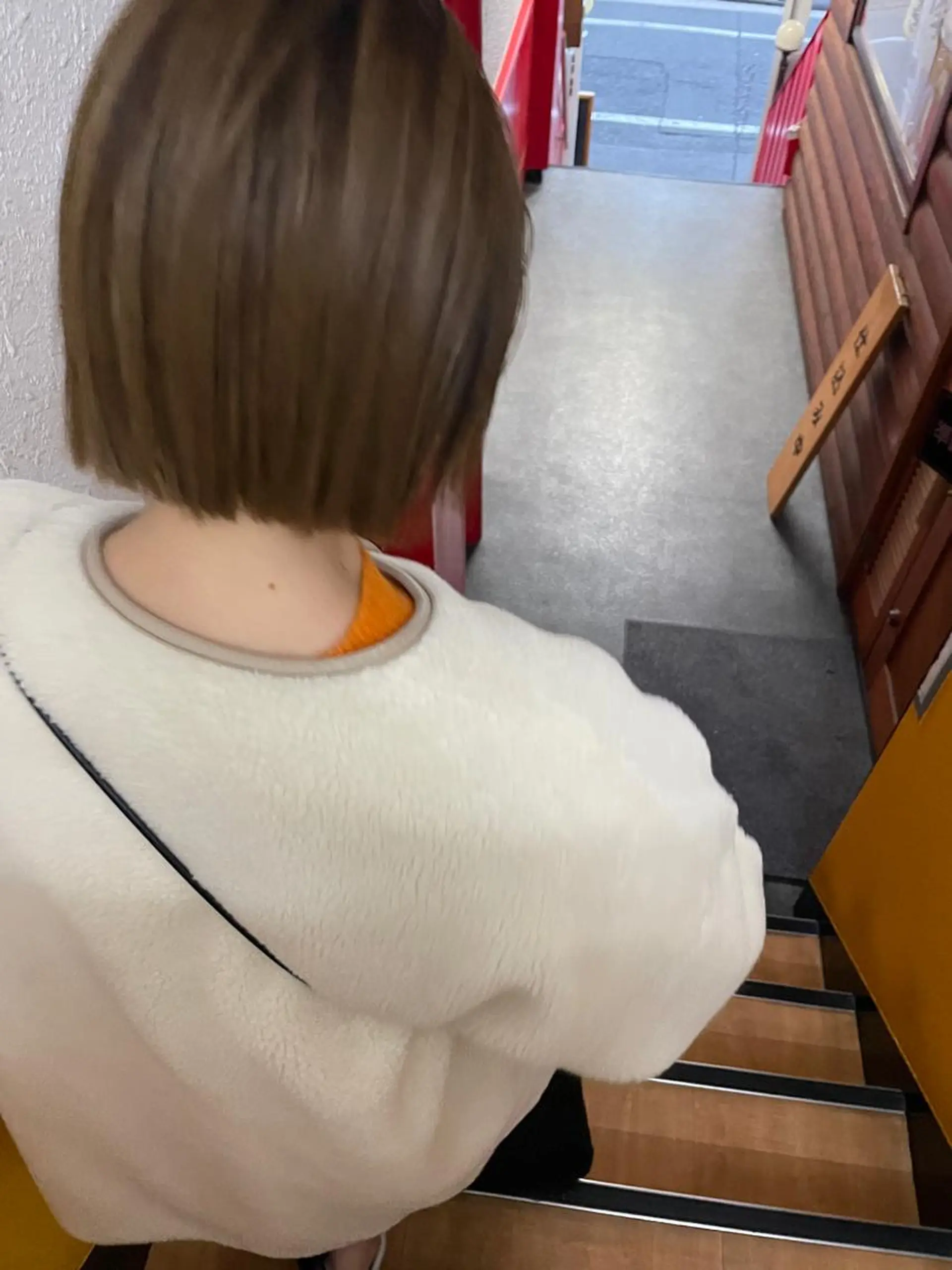 ミディアム カット ヘアカラー トリートメント さの あやねのヘアスタイル