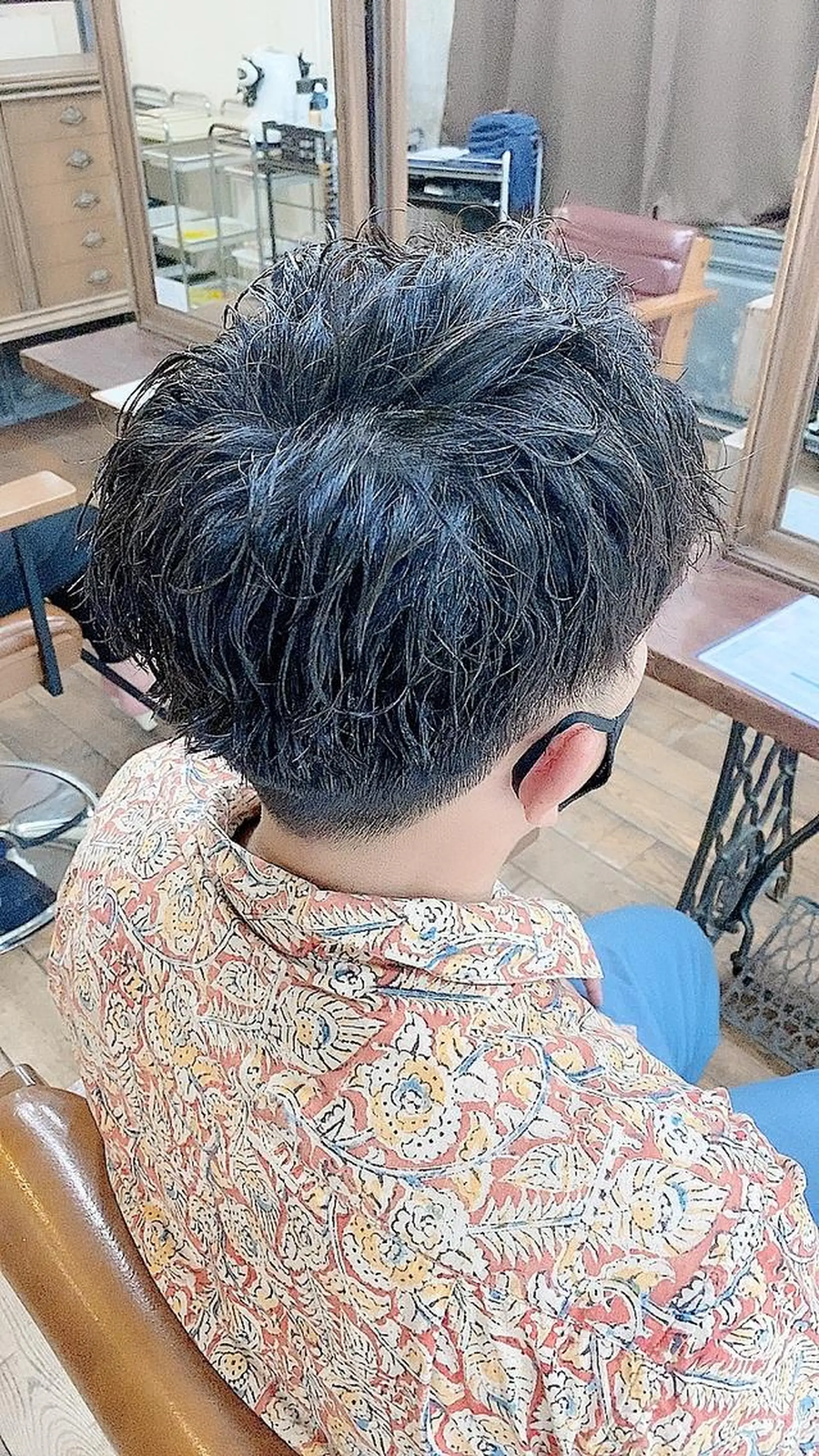 ショート パーマ メンズ マッシュ メンズパーマ 刈り上げ 國分 伸也のヘアスタイル
