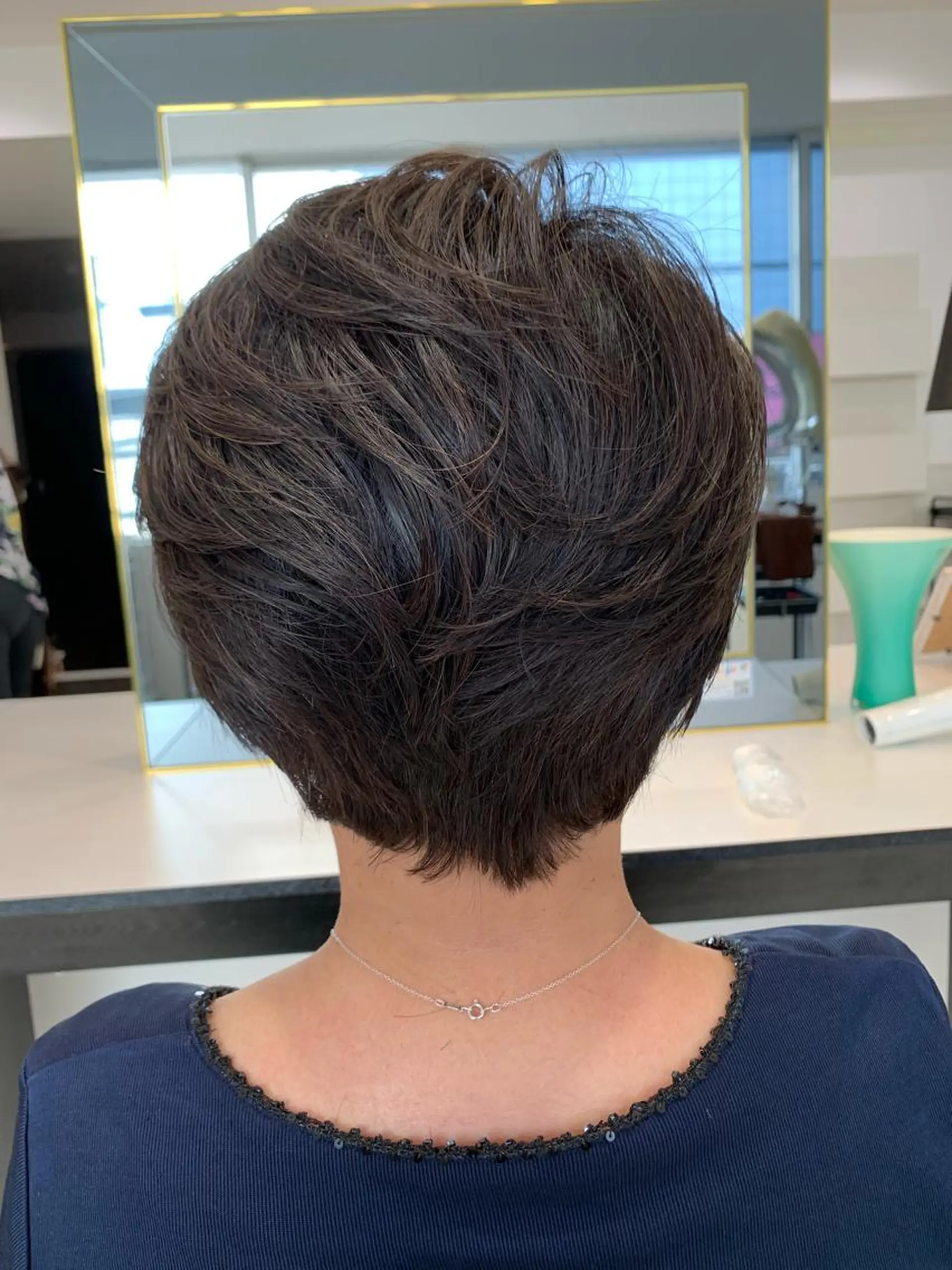 ショート カラー カット 小田切 栄司のヘアスタイル