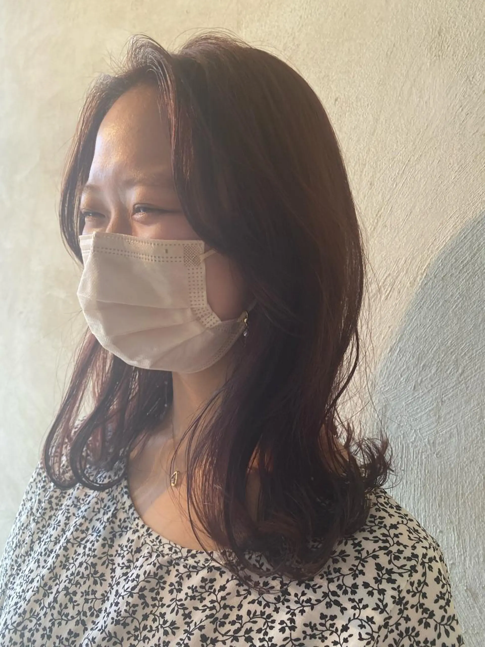 セミロング エギョモリ 顔まわりレイヤー レイヤーカット I nagiのヘアスタイル