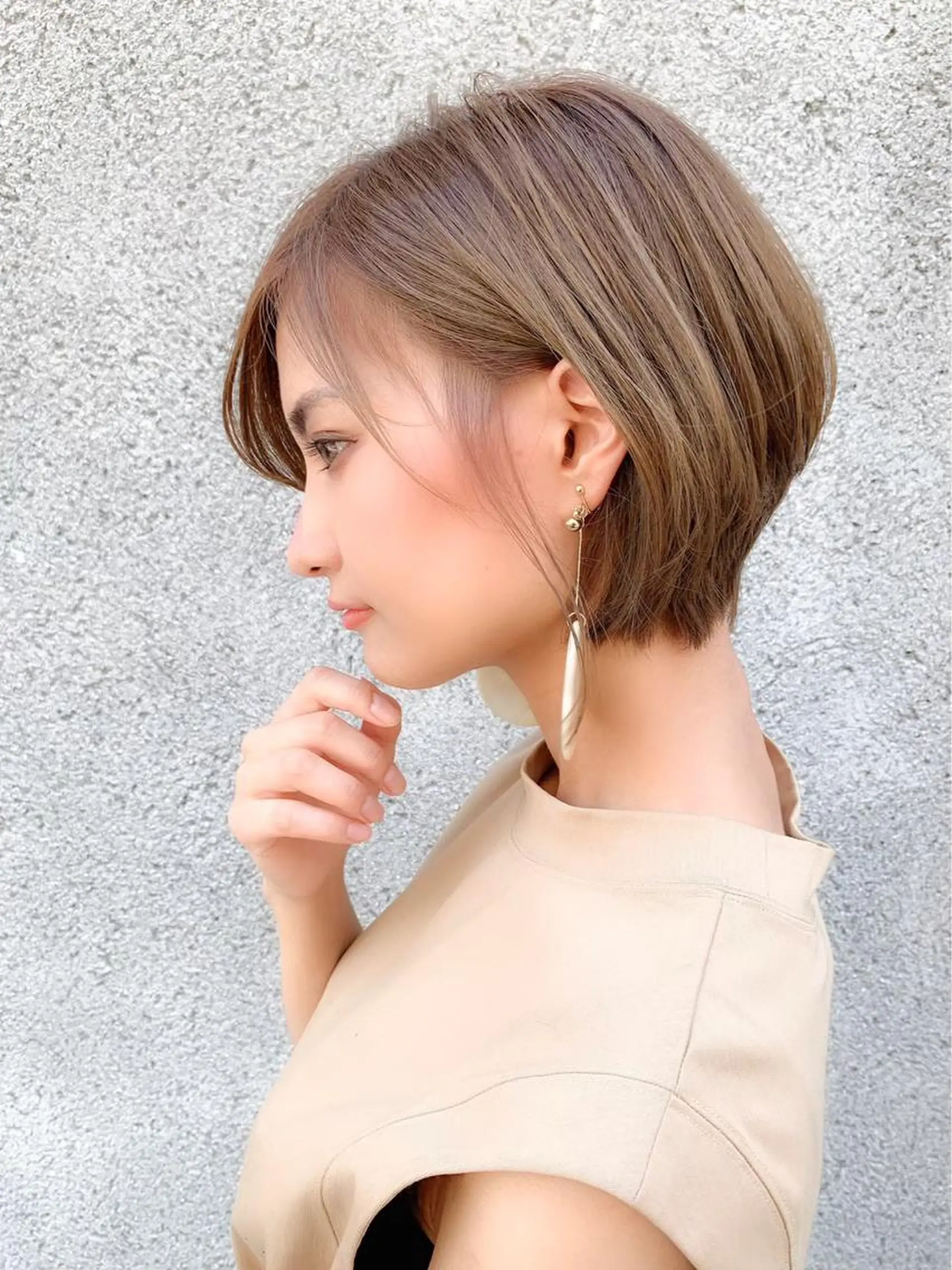 ショート カラー 💕コテ巻き風パーマ 💕KEIYA 💕のヘアスタイル
