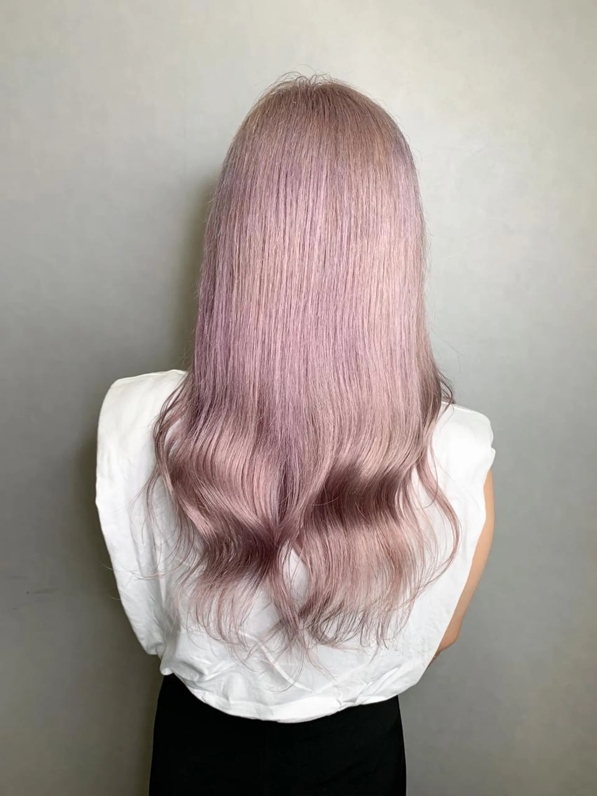 セミロング カラー ラベンダーカラー ピンクカラー ピンクラベンダー ヘアカラー 🌈 DAIKI 🌈のヘアスタイル